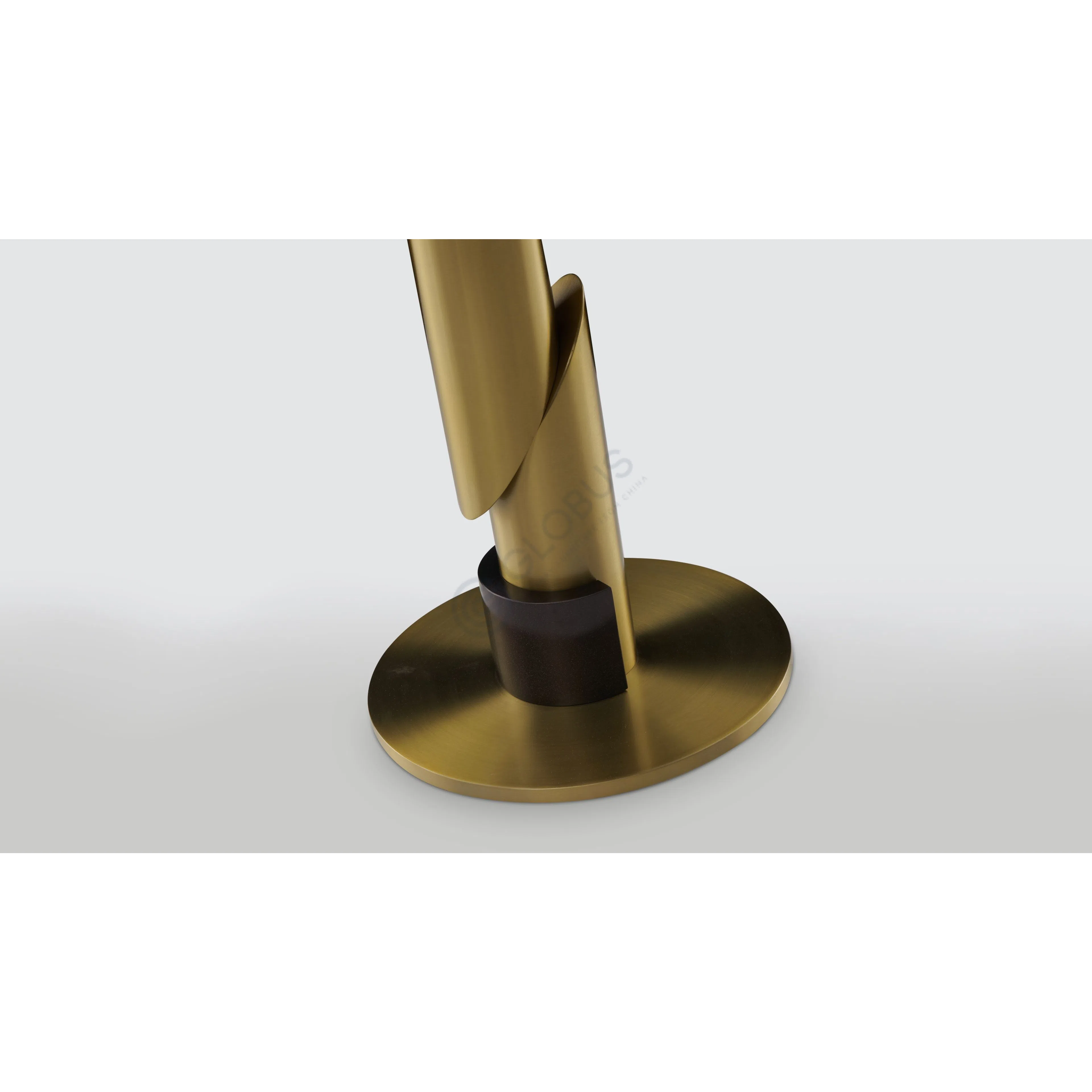 Угловой столик EICHHOLTZ Flow