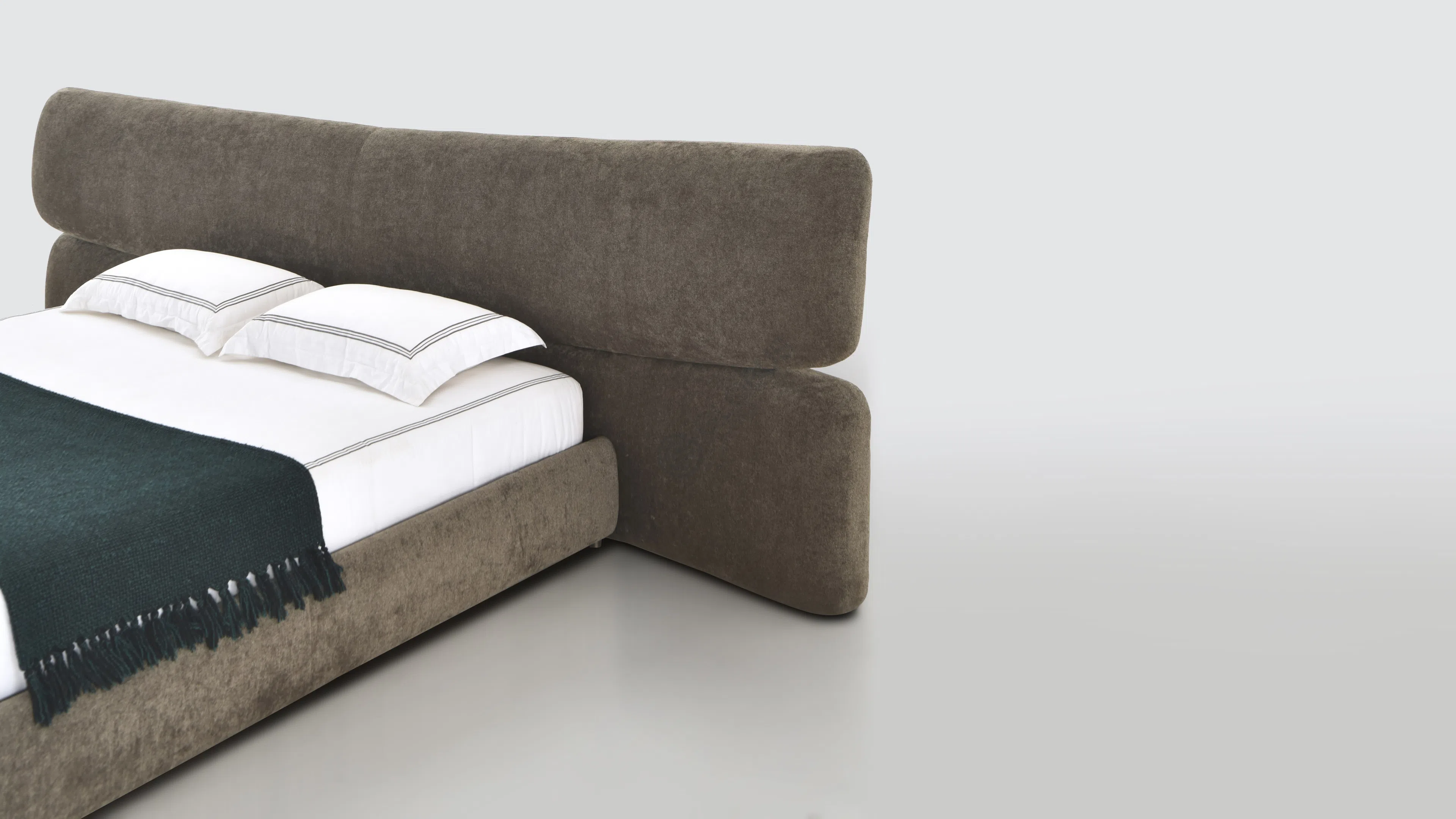 Кровать FLOU Yuna