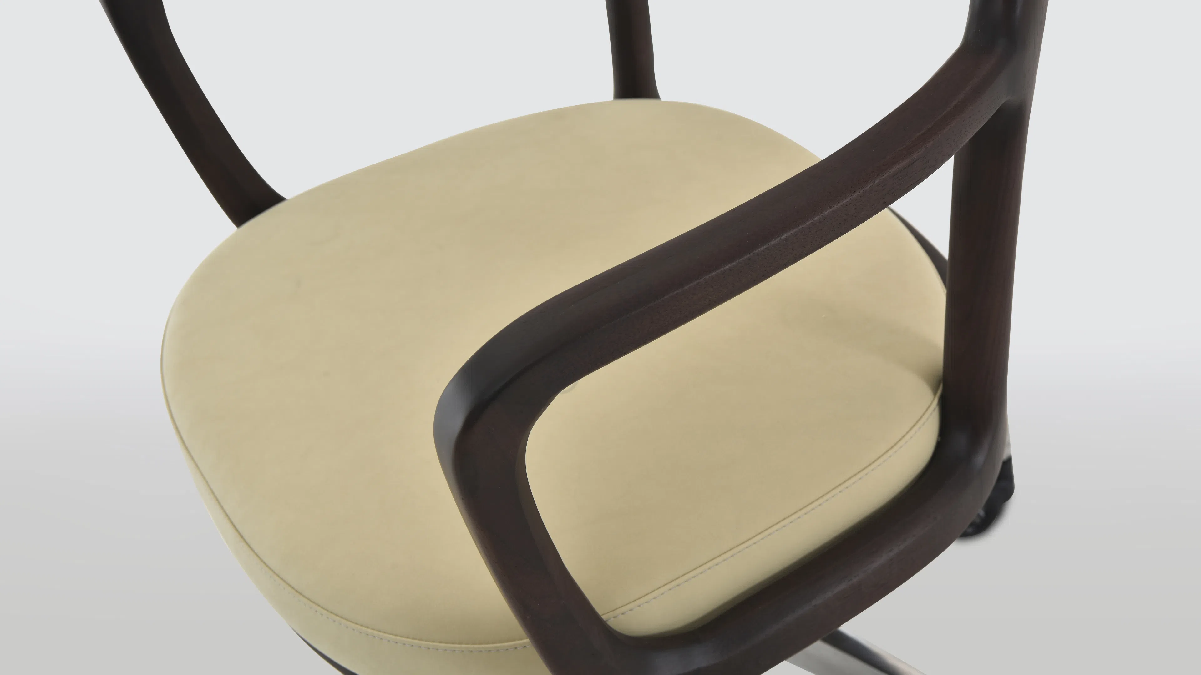 Кресло для руководителя GIORGETTI Baron