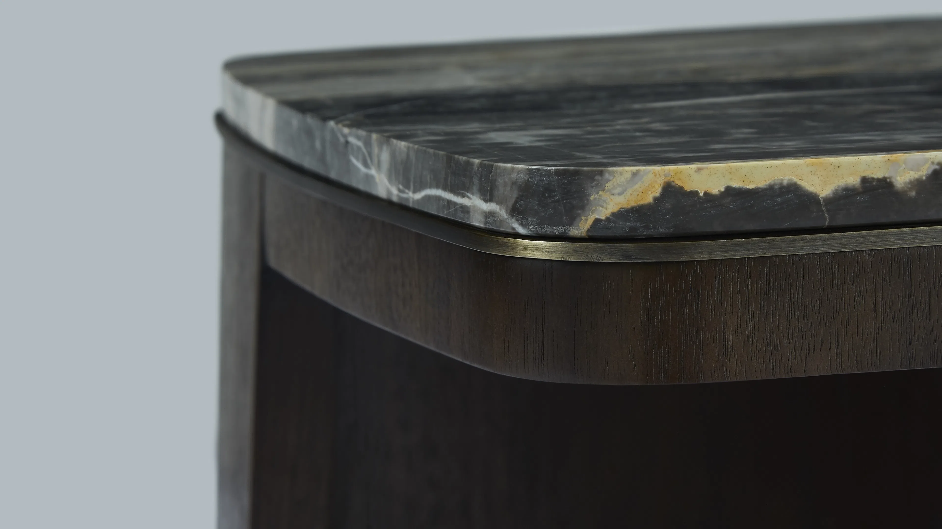 Угловой столик BENTLEY Kew