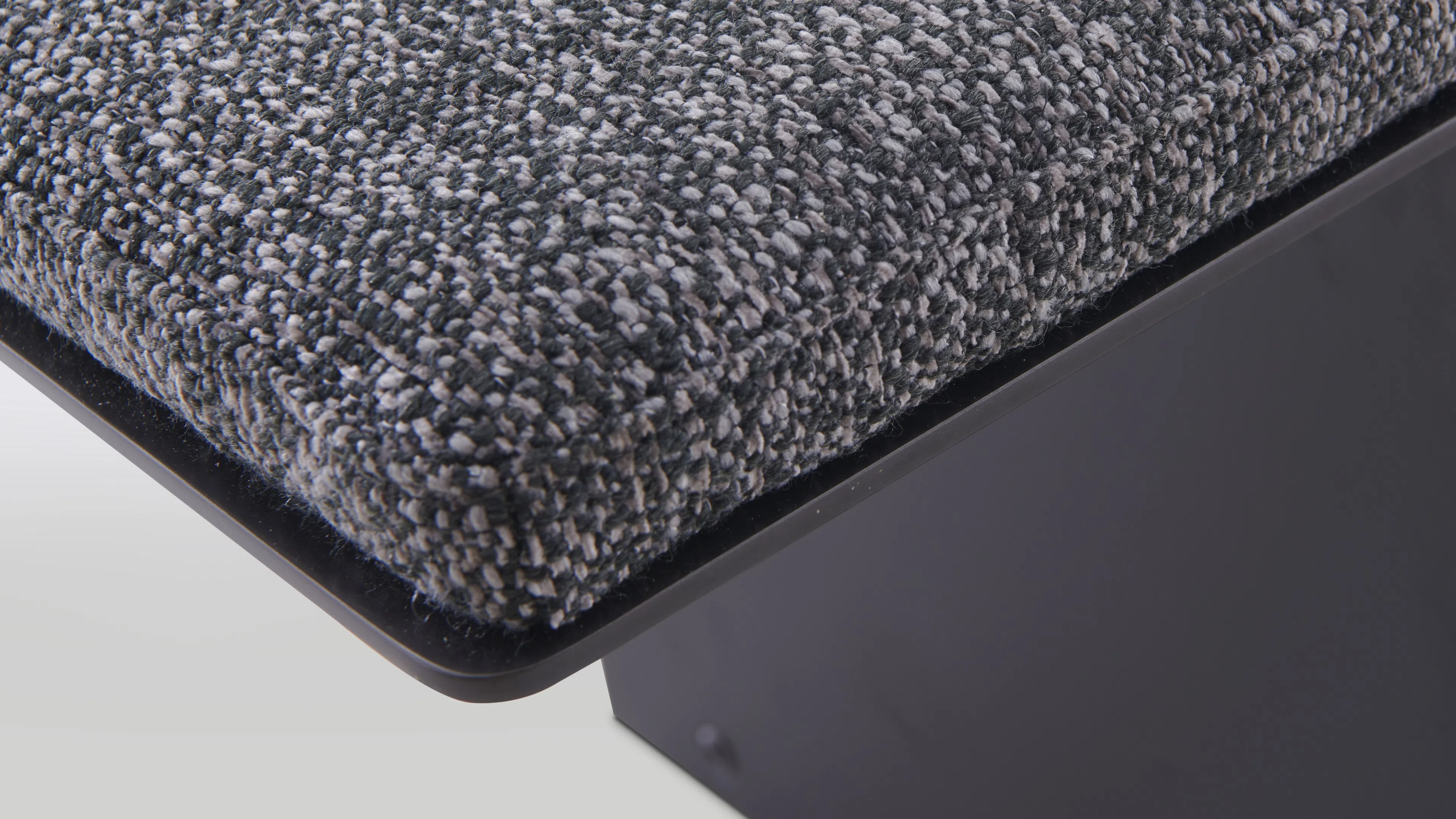 Банкетка DESIRON Apd