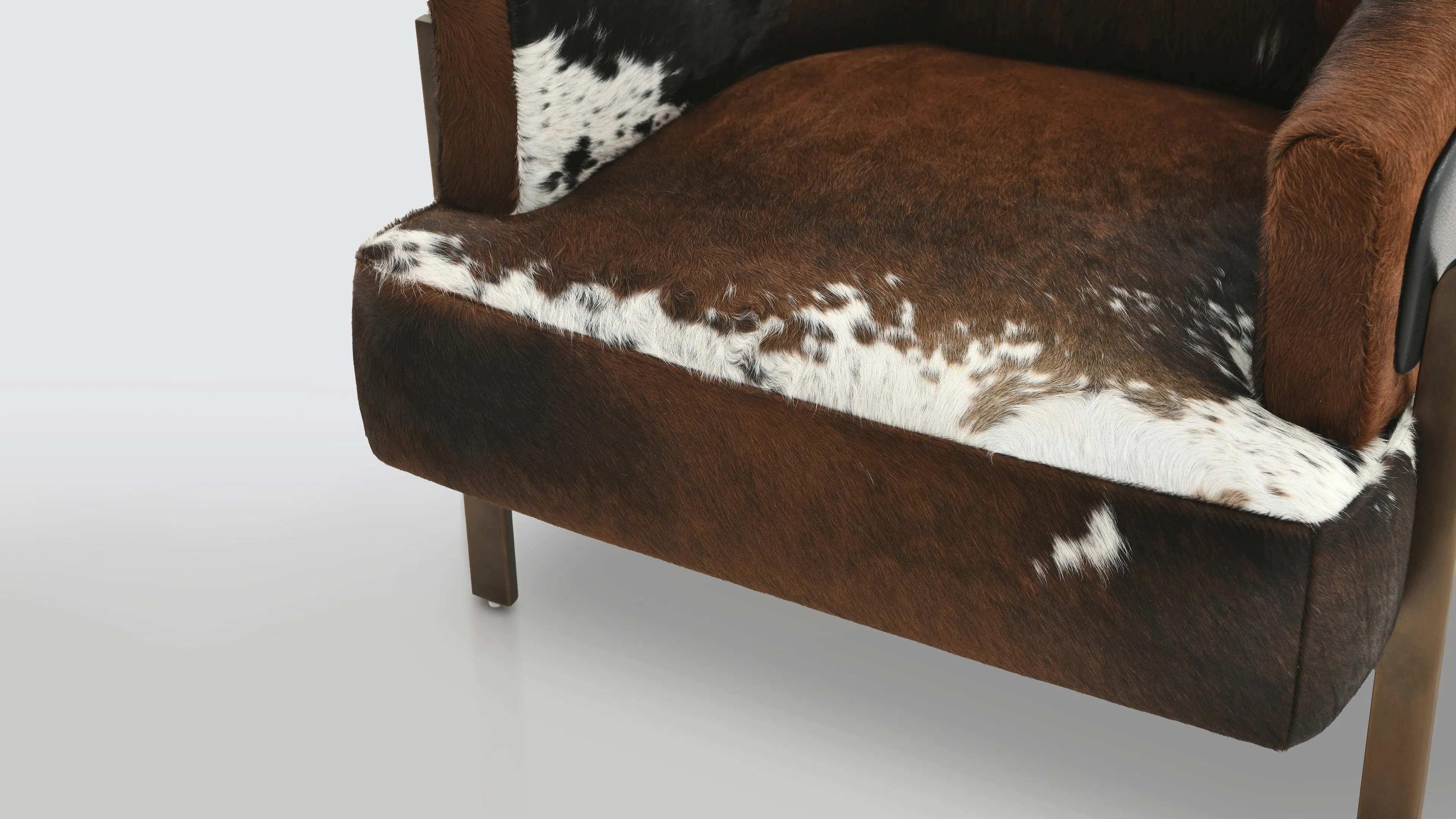 Кресло Leontino