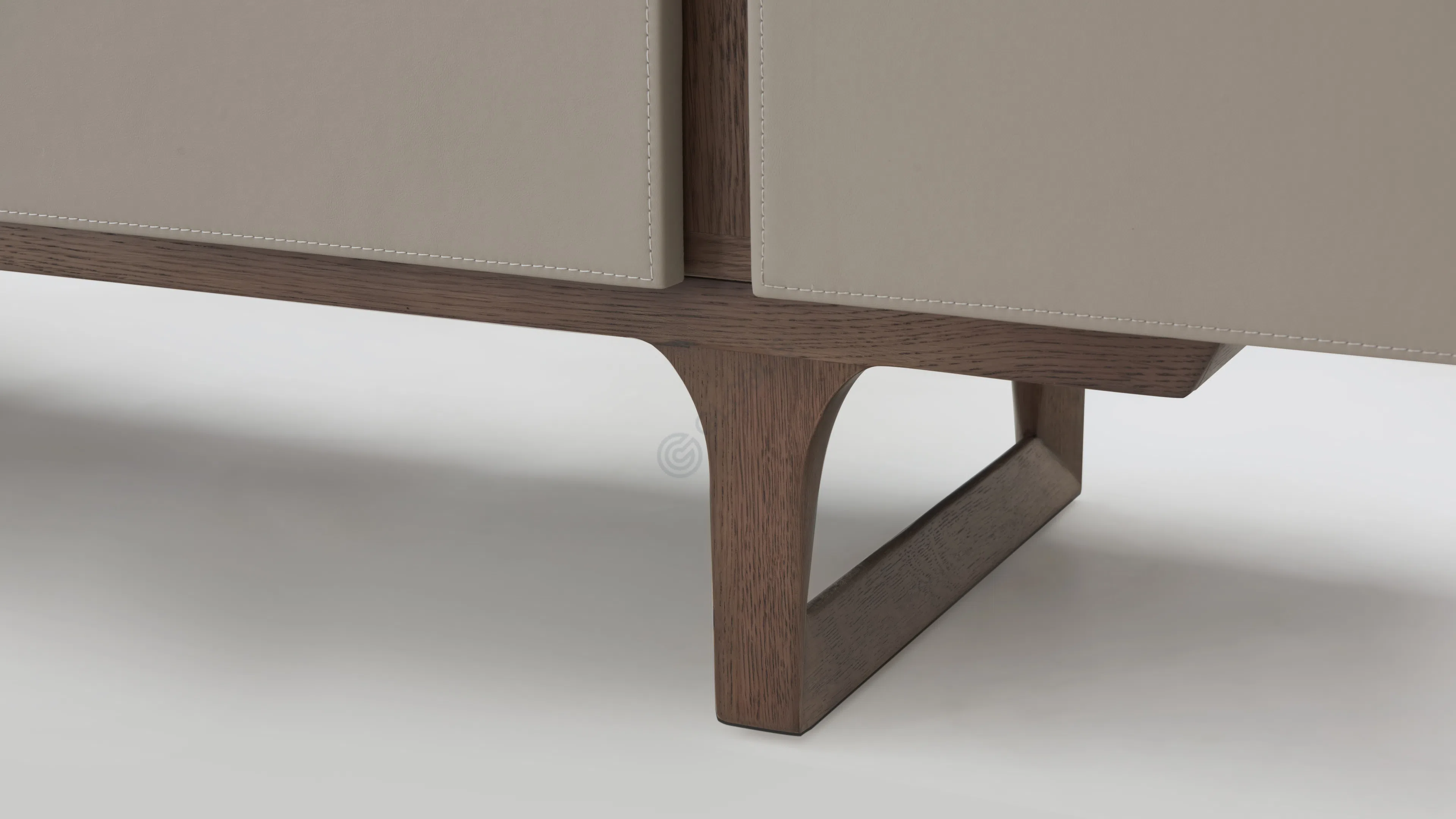 Буфет POLTRONA FRAU Fidelio