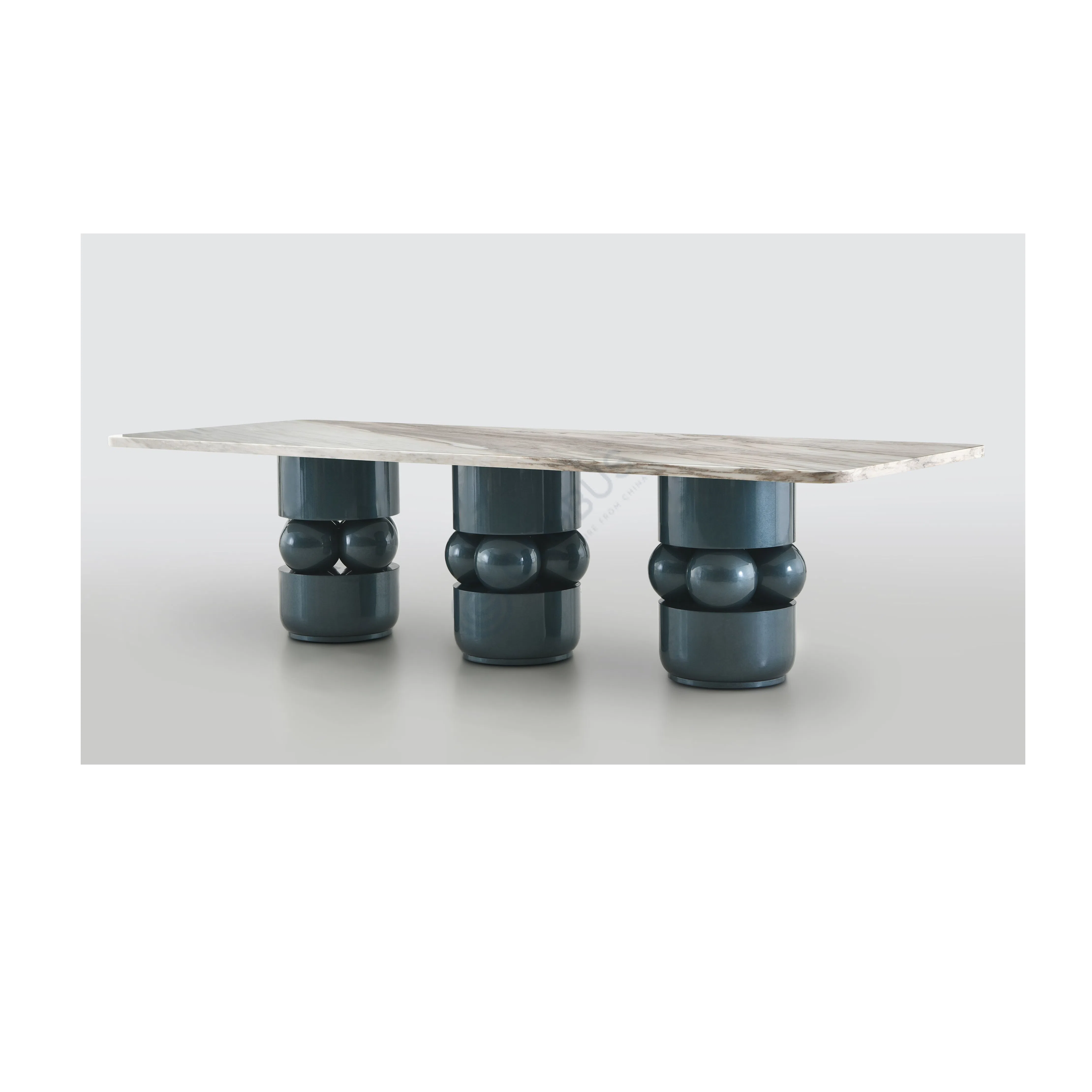 Обеденный стол Solevana