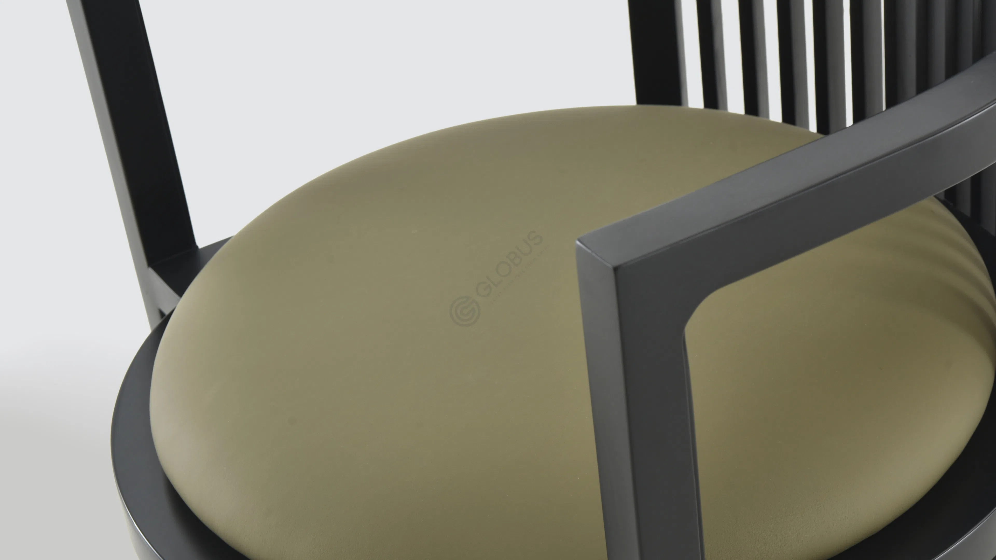 Кресло CASSINA 606 Barrel