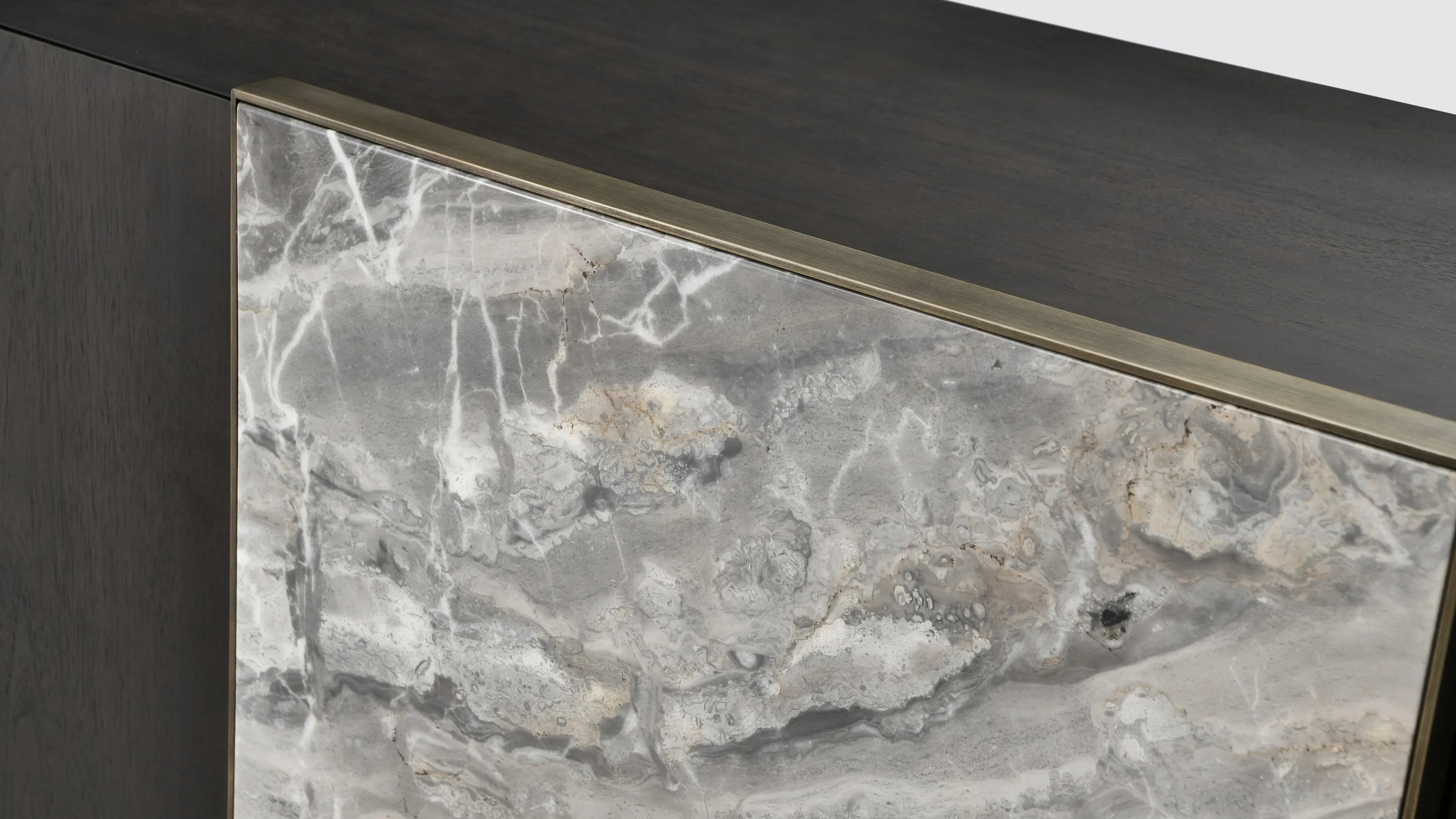 Буфет EMMEMOBILI Confidential