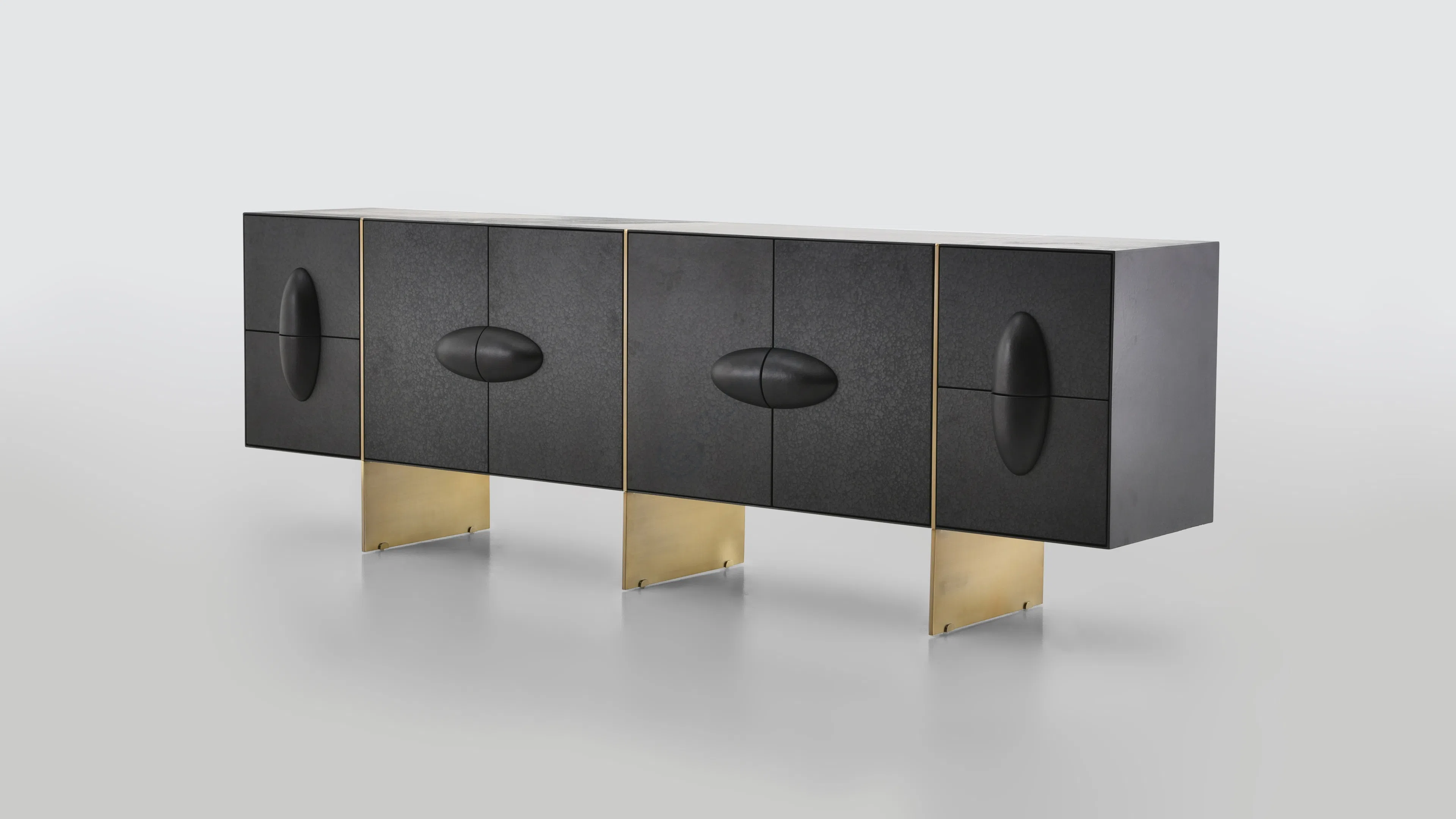 Буфет BRIAN THOREEN Rubber