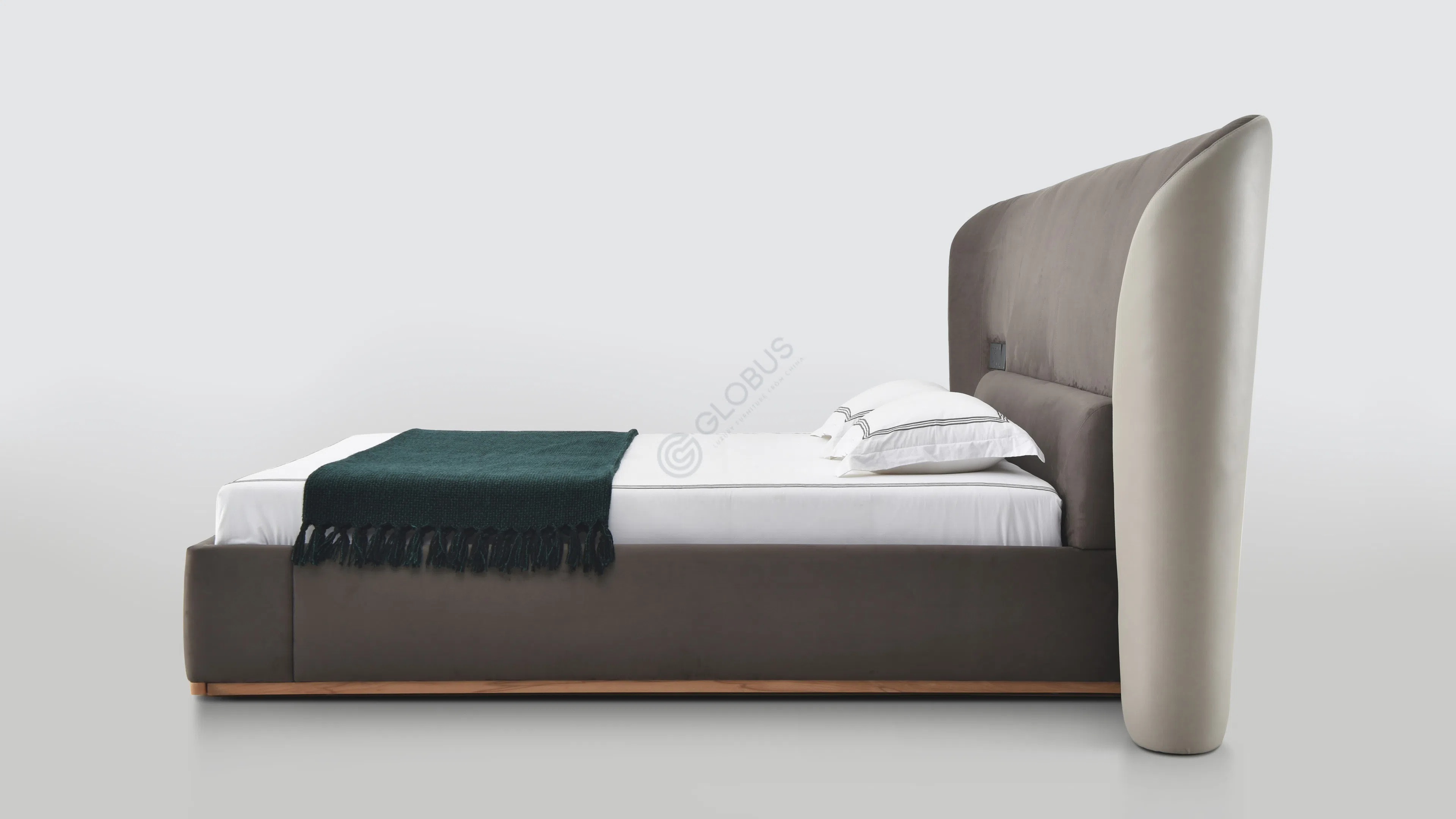 Кровать VISIONNAIRE Plaza