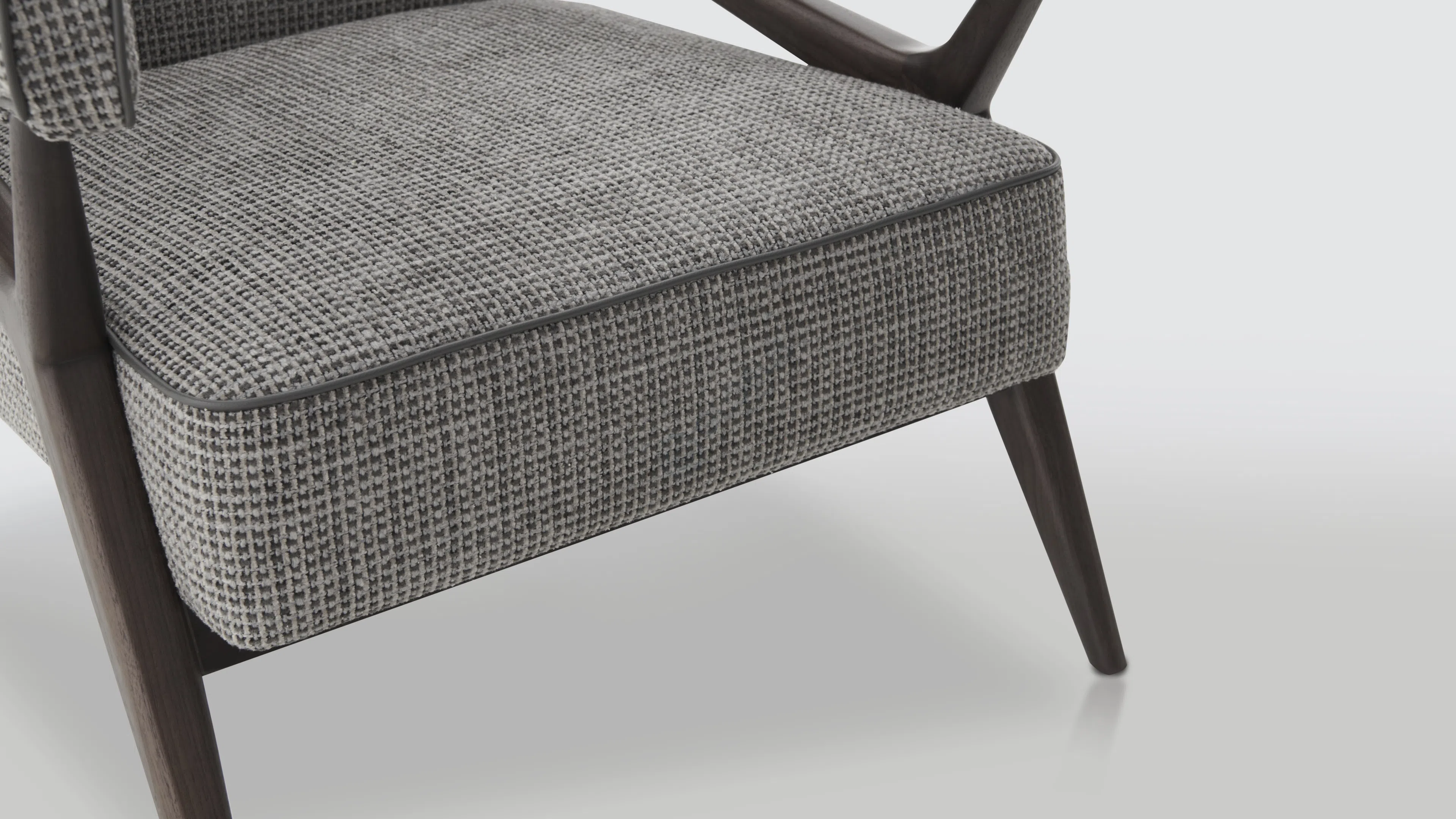 Кресло STUDIO VAN DEN AKKER The Wallace Club