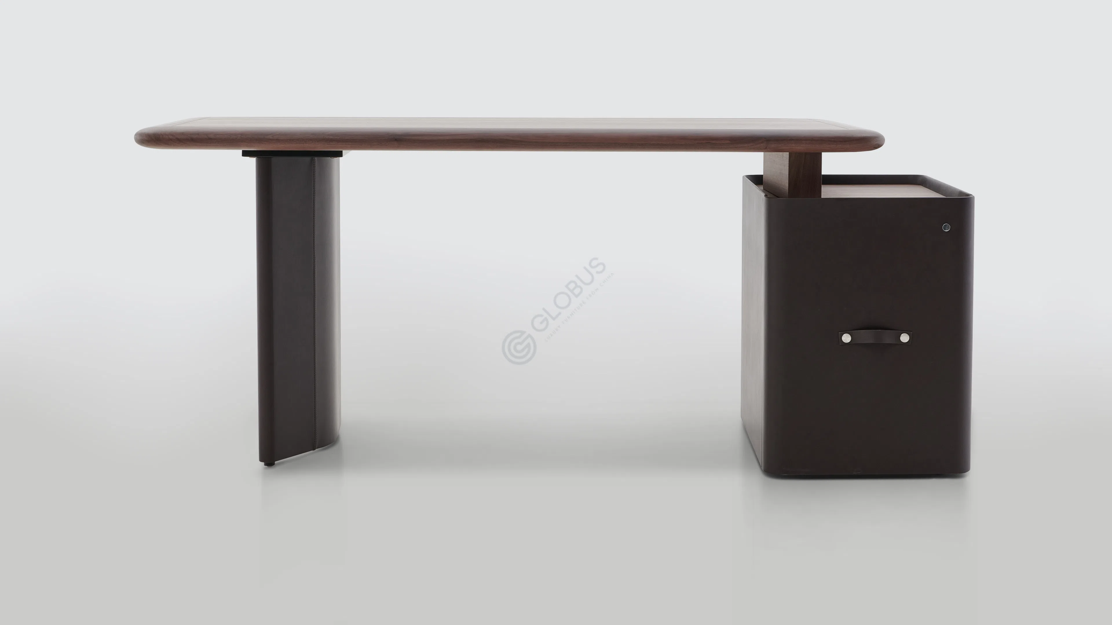 Стол для кабинета POLTRONA FRAU Trust