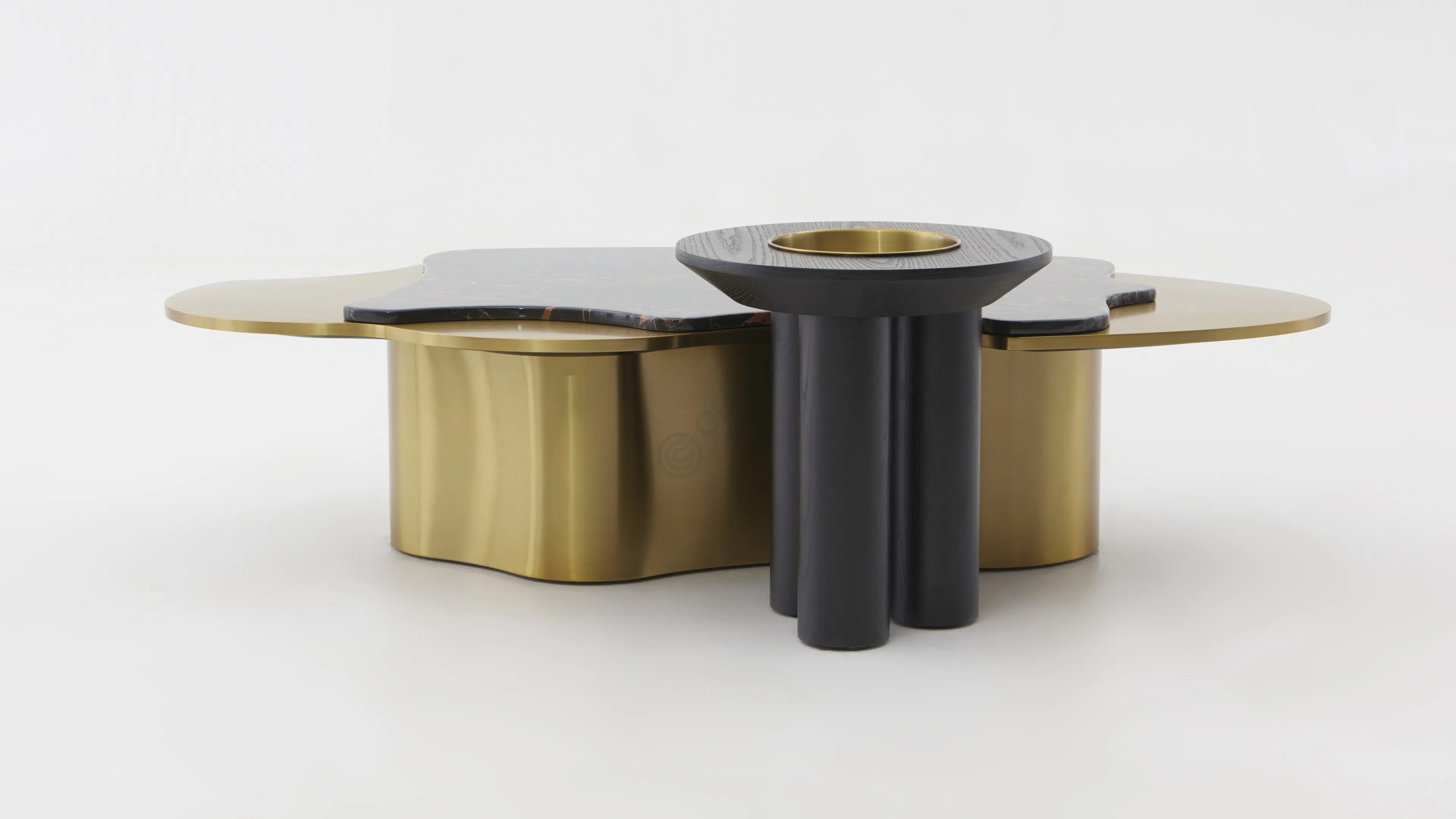 Журнальный столик Reinto