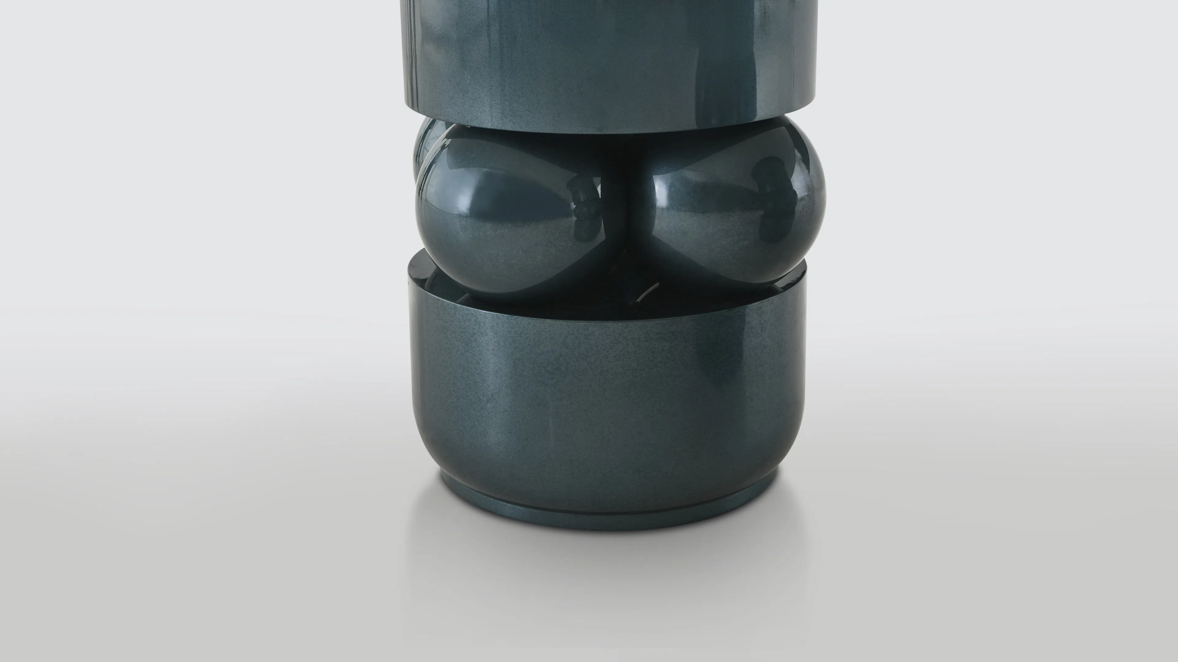 Обеденный стол Solevana