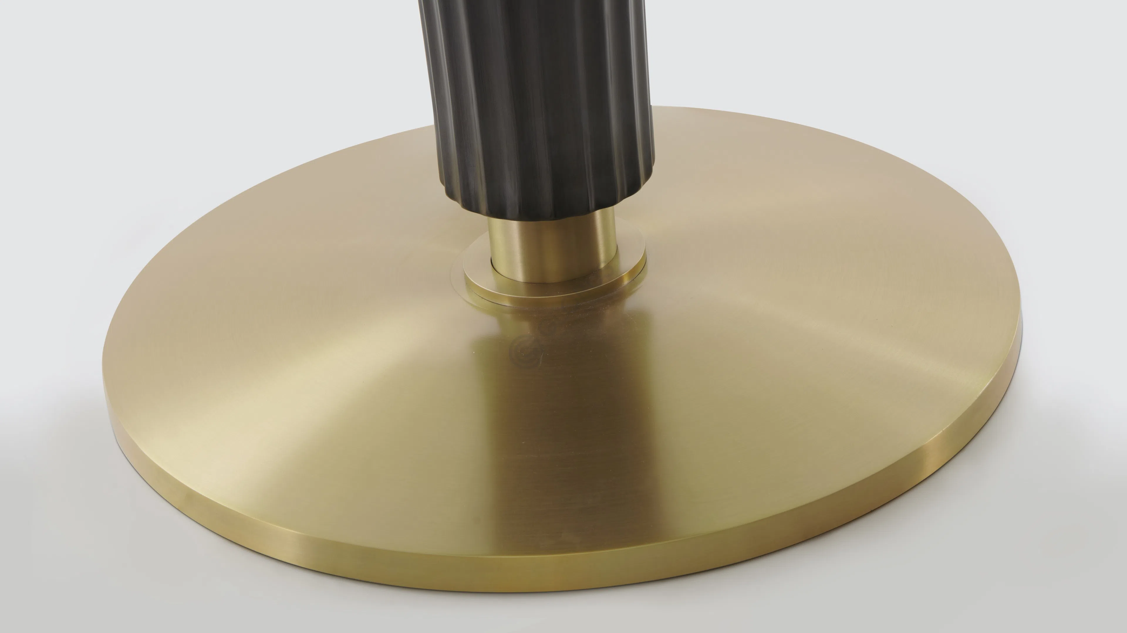 Обеденный стол Mattila