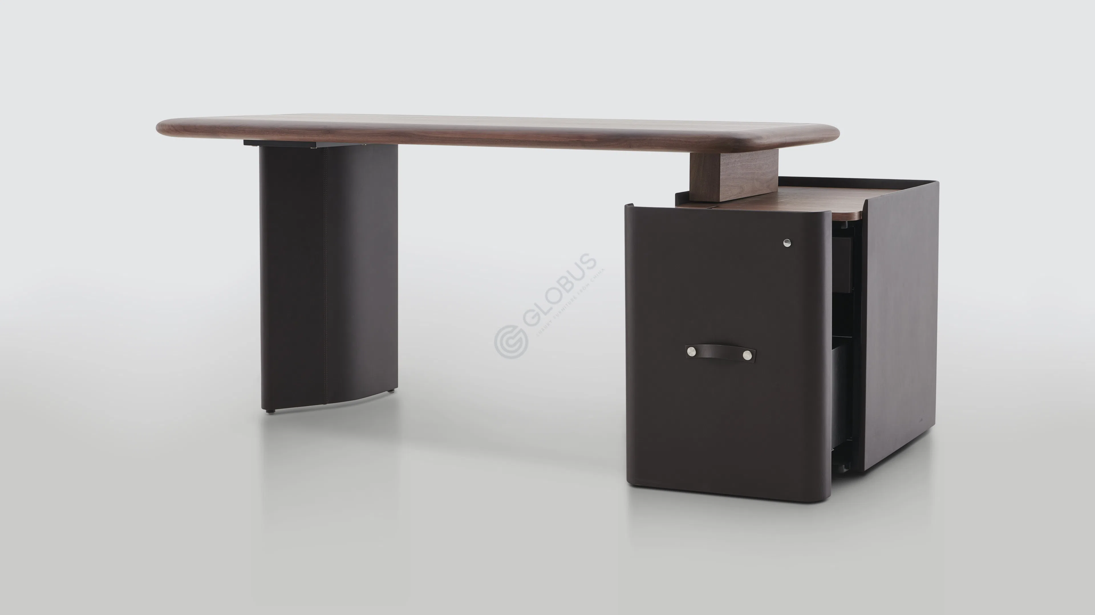 Стол для кабинета POLTRONA FRAU Trust