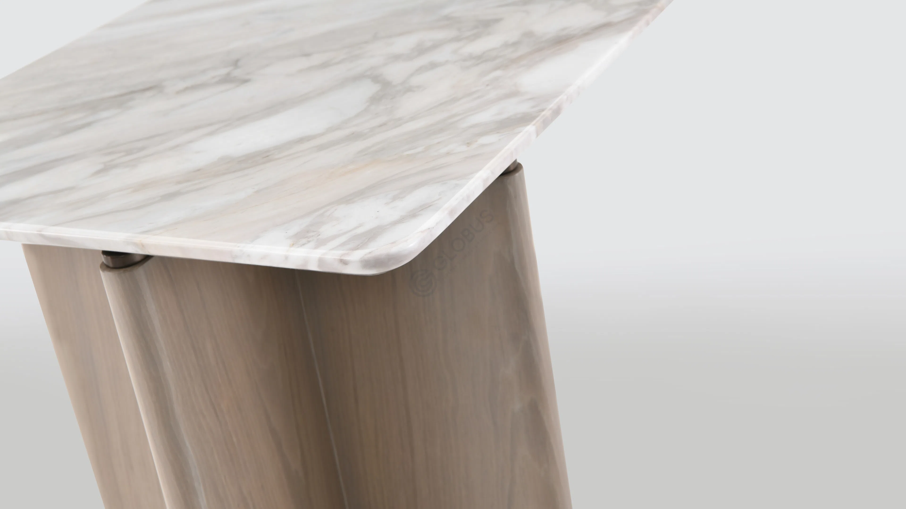 Угловой столик Splendid