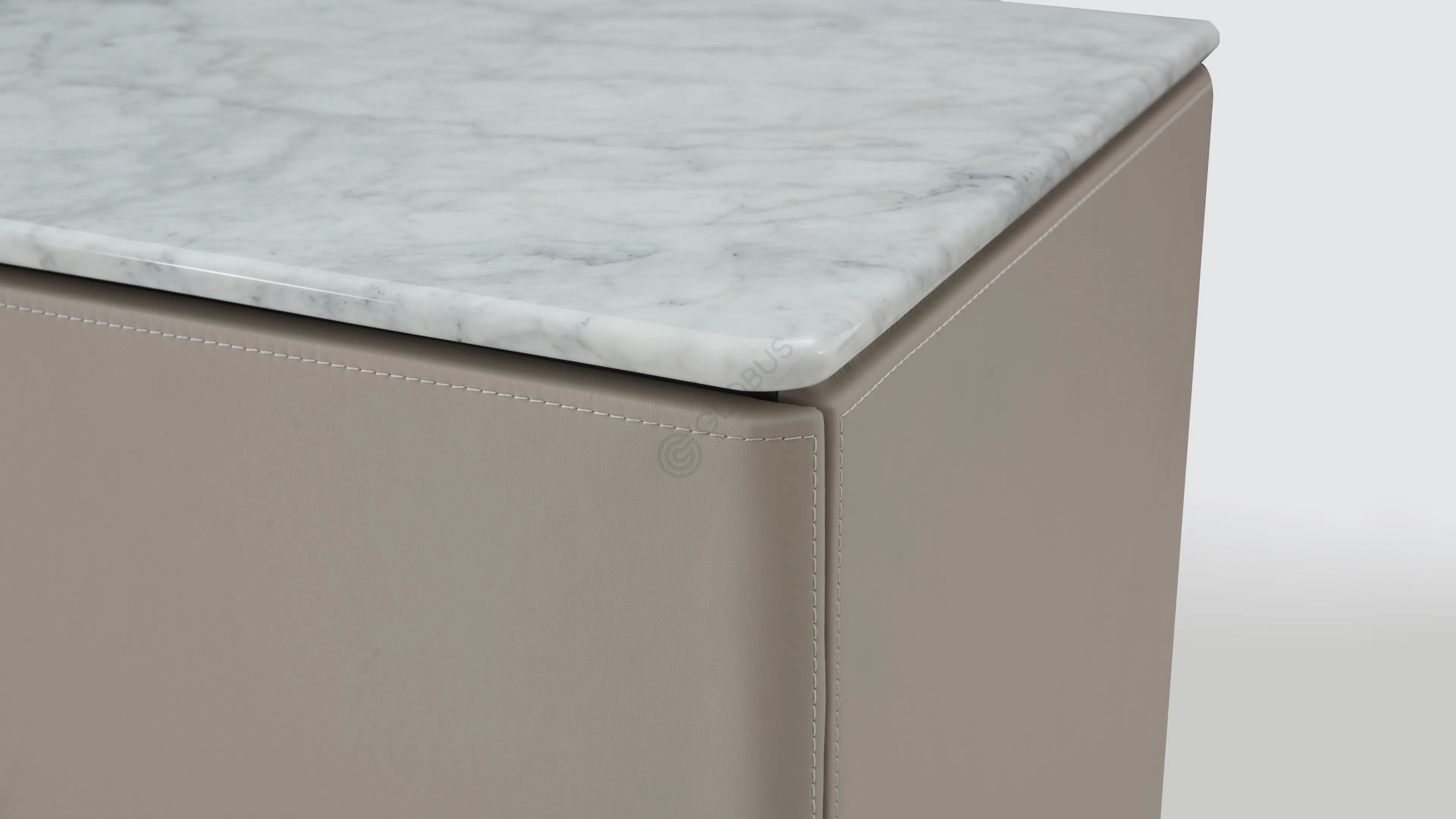 Буфет POLTRONA FRAU Fidelio