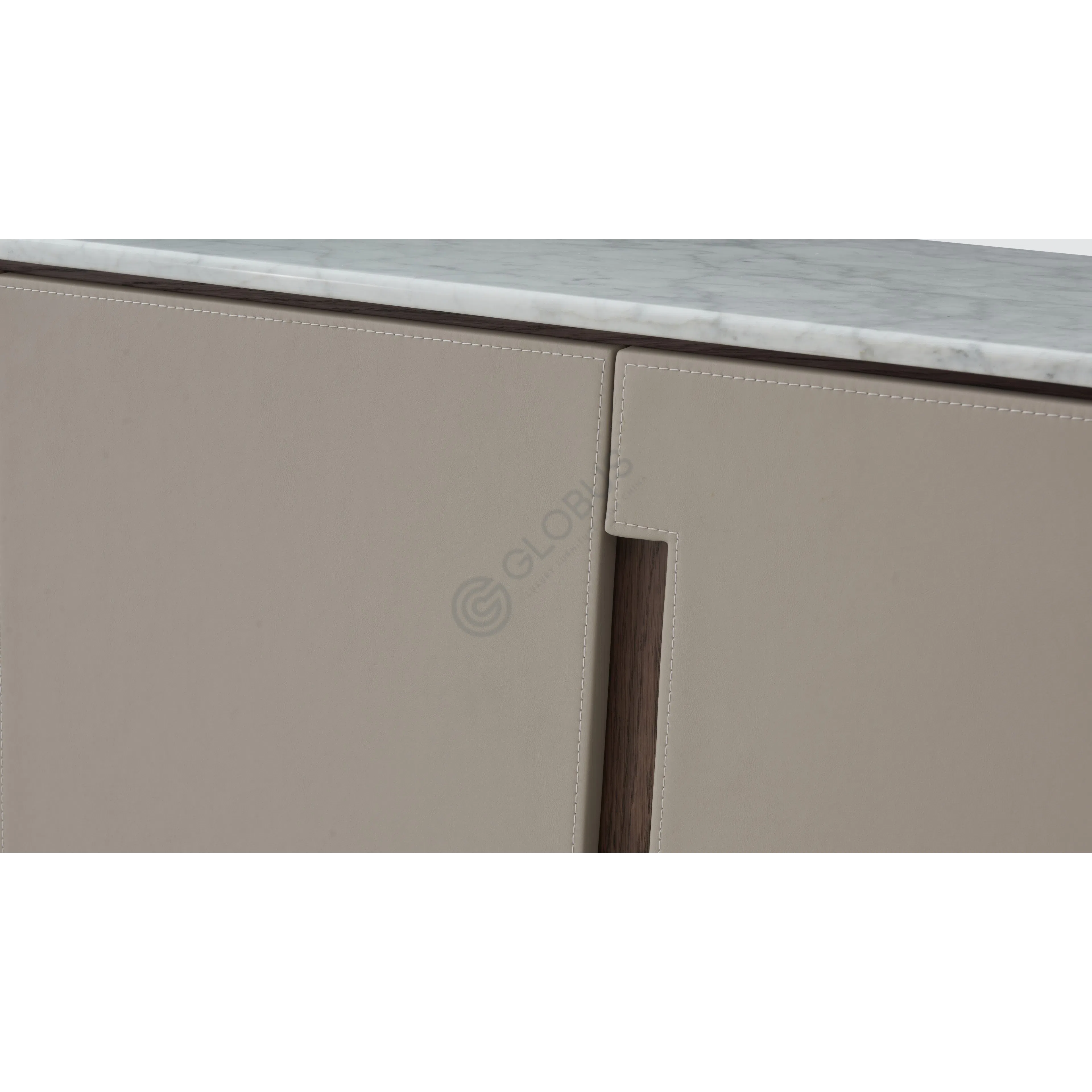 Буфет POLTRONA FRAU Fidelio