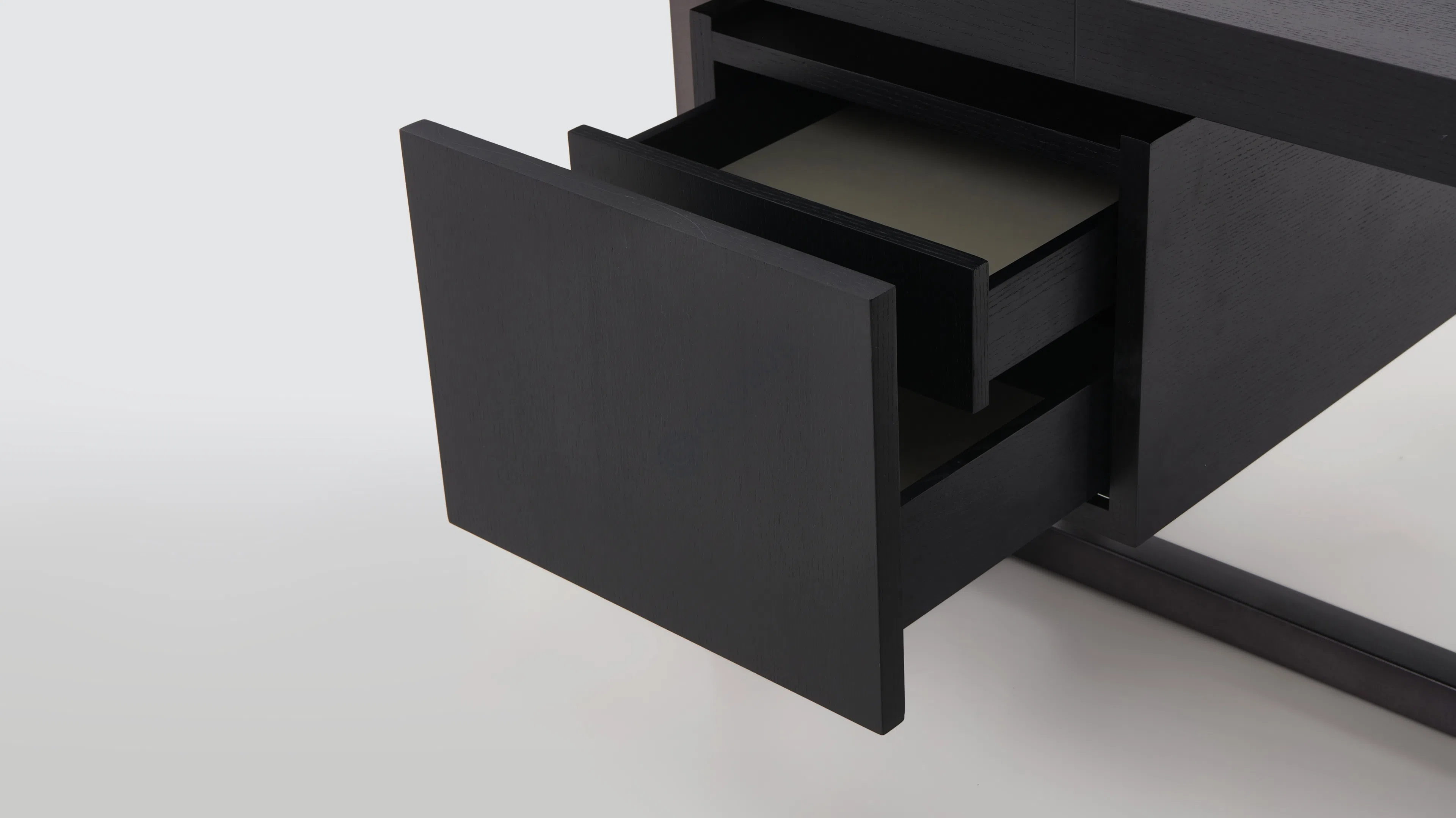 Стол для кабинета Finella