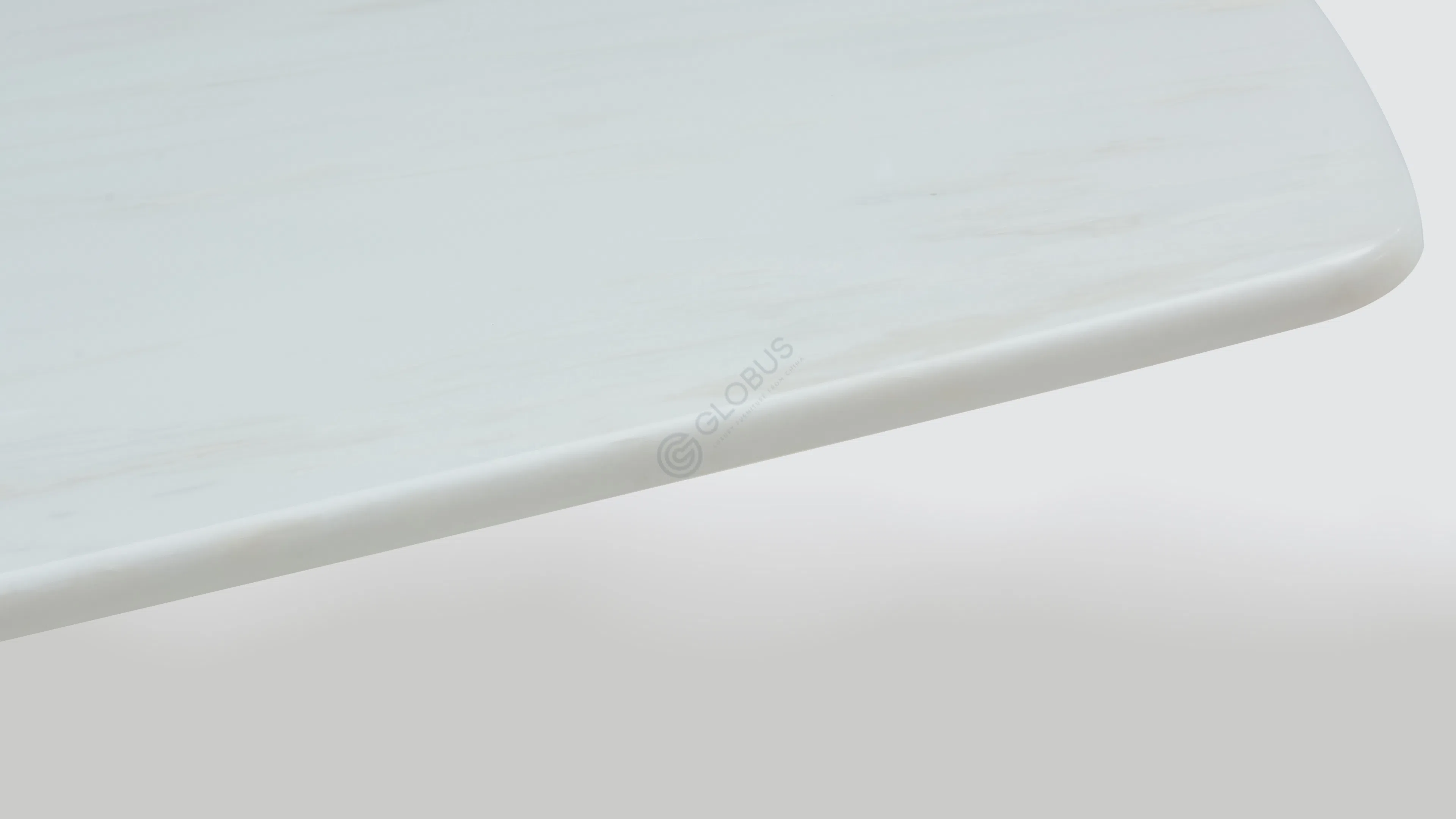 Обеденный стол Blissful