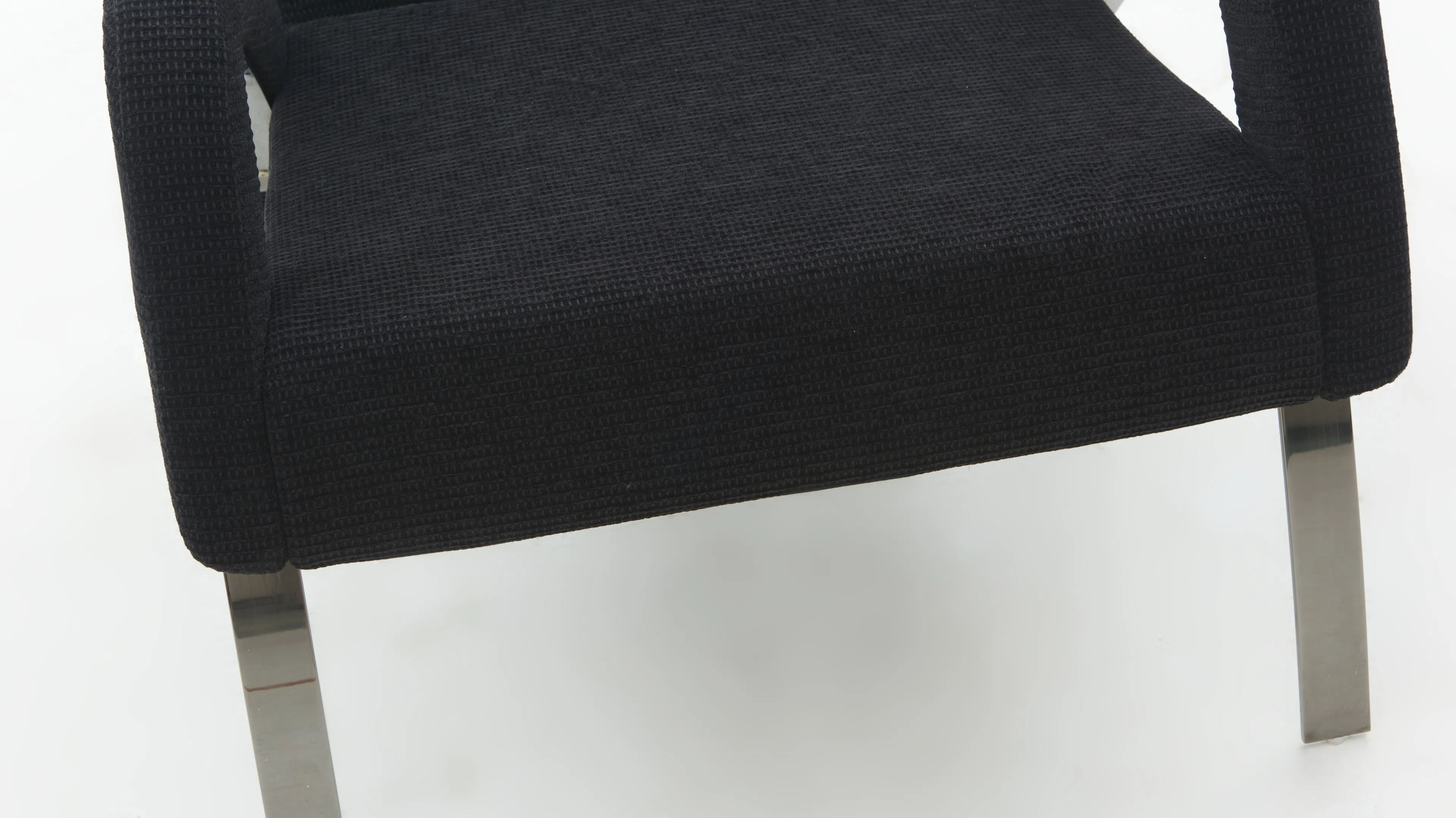 Кресло DZMITRY SAMAL Oxoye