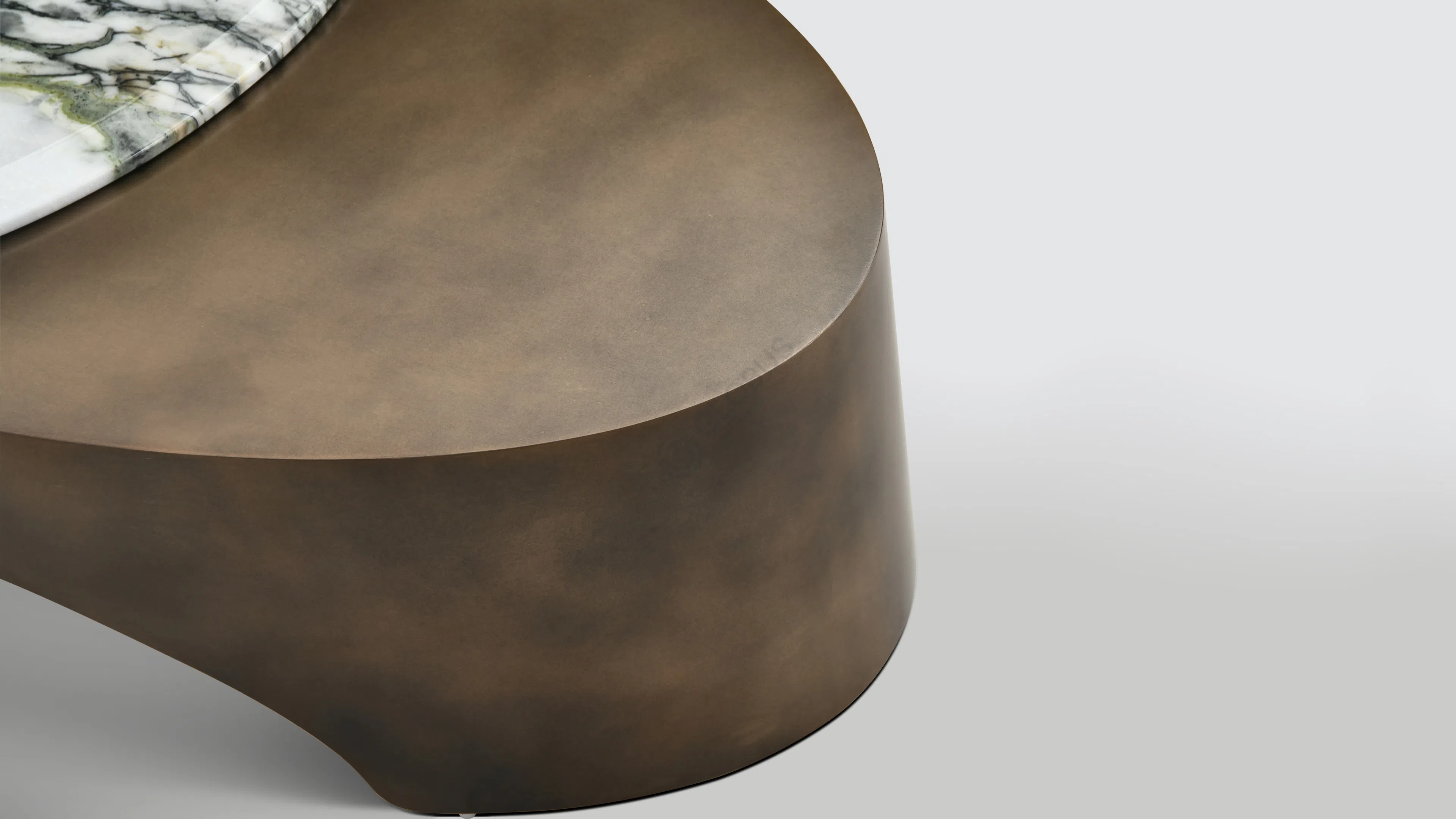 Журнальный столик LONGHI Gregg