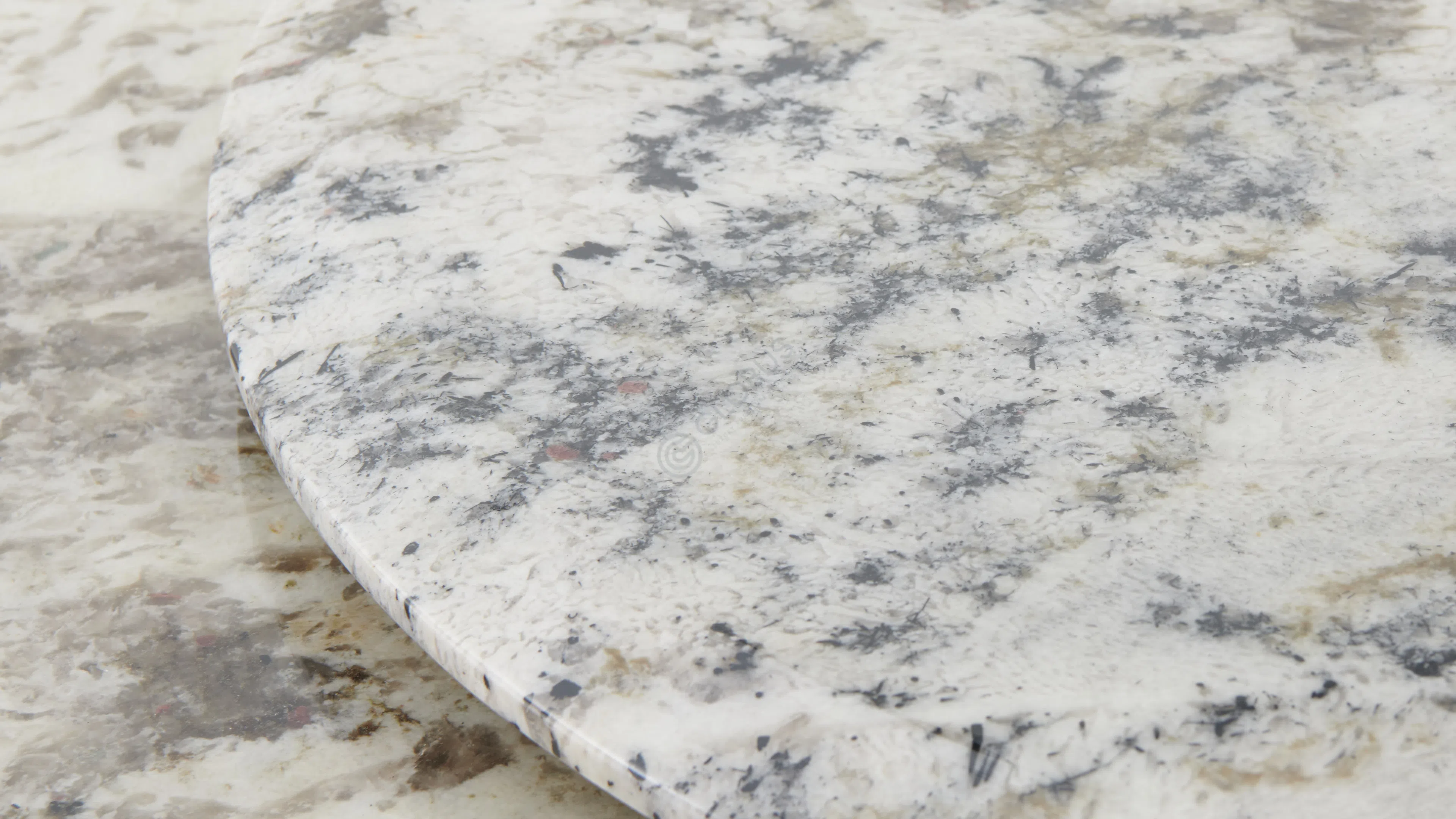 Обеденный стол Mattila