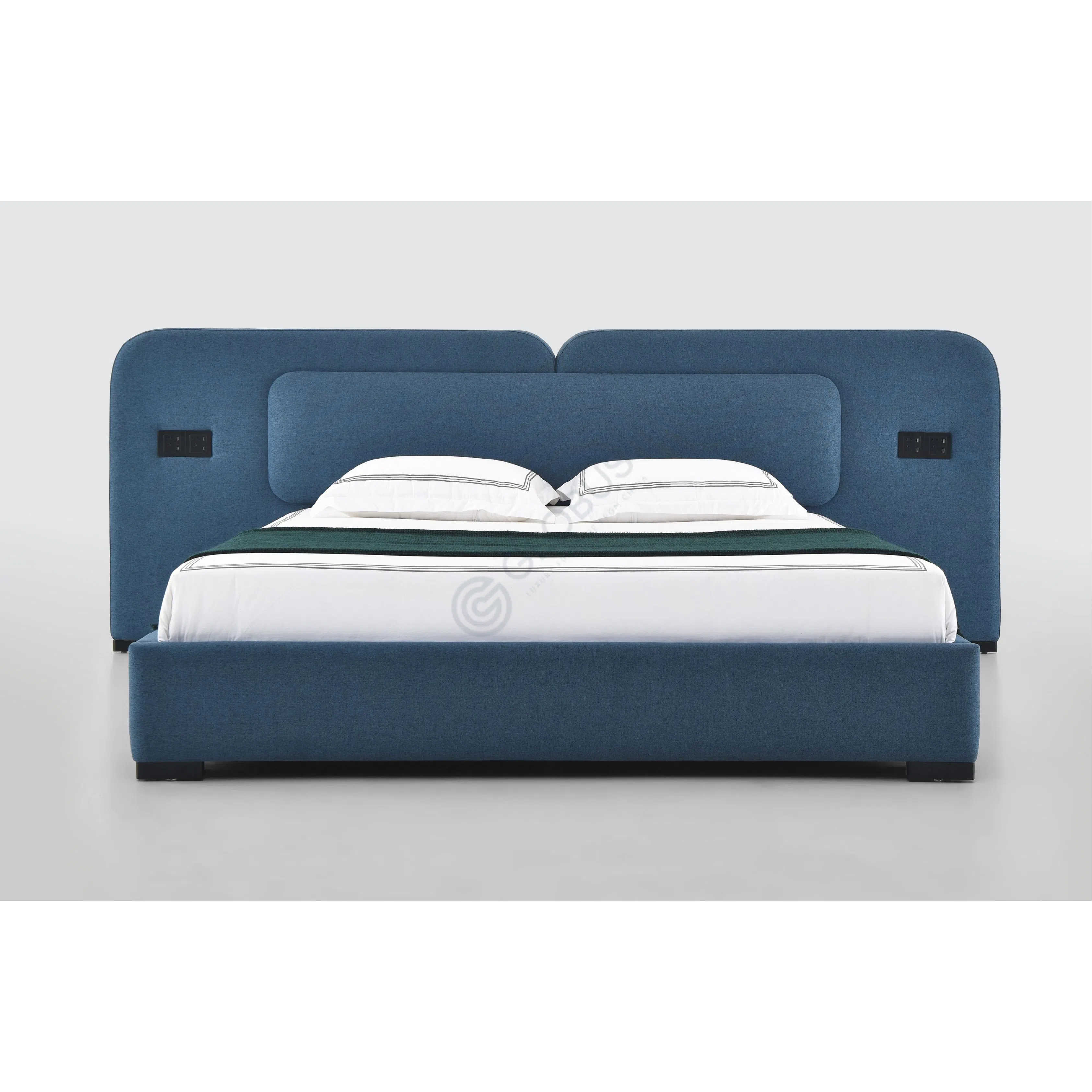 Кровать Xelarus