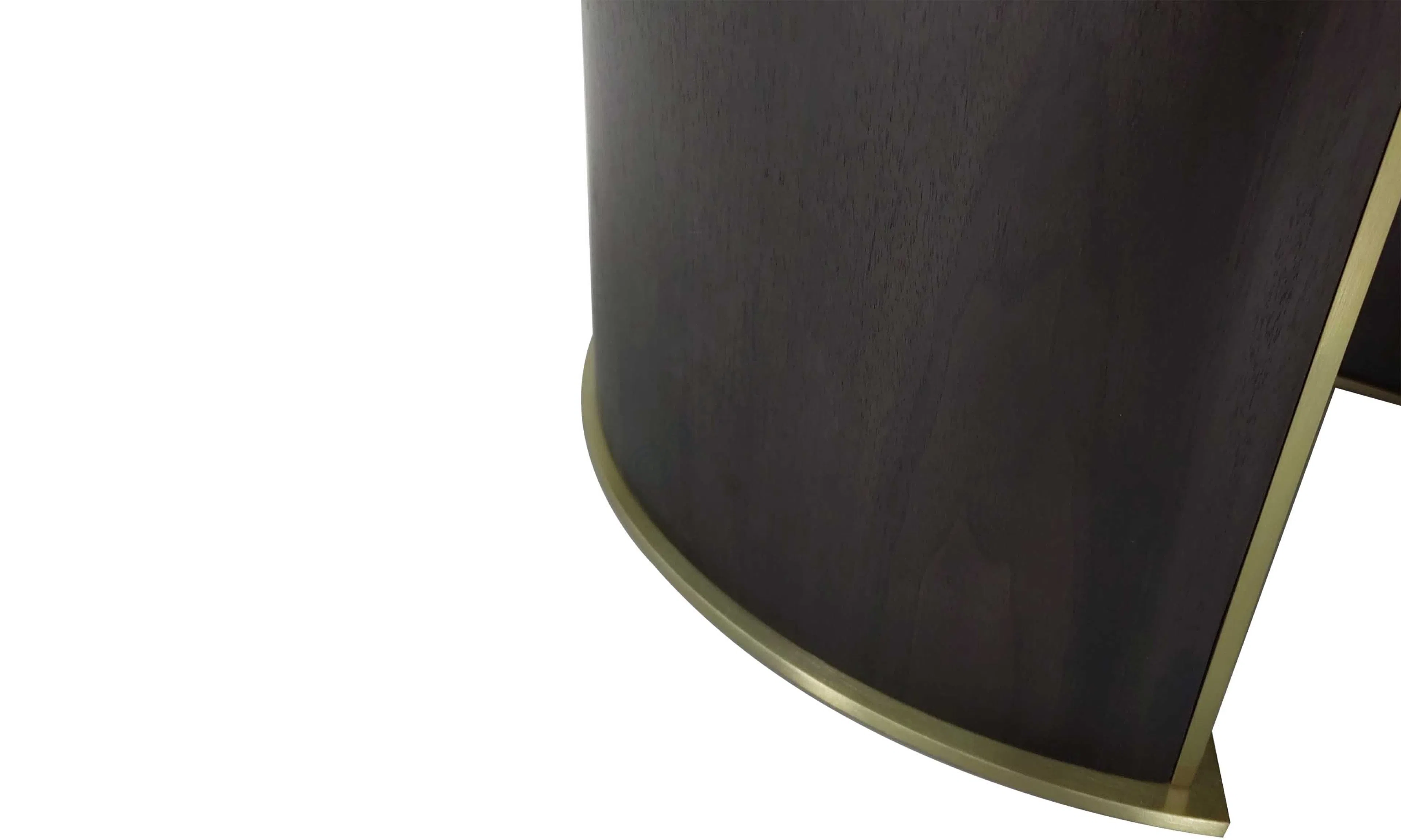 Журнальный столик Embark