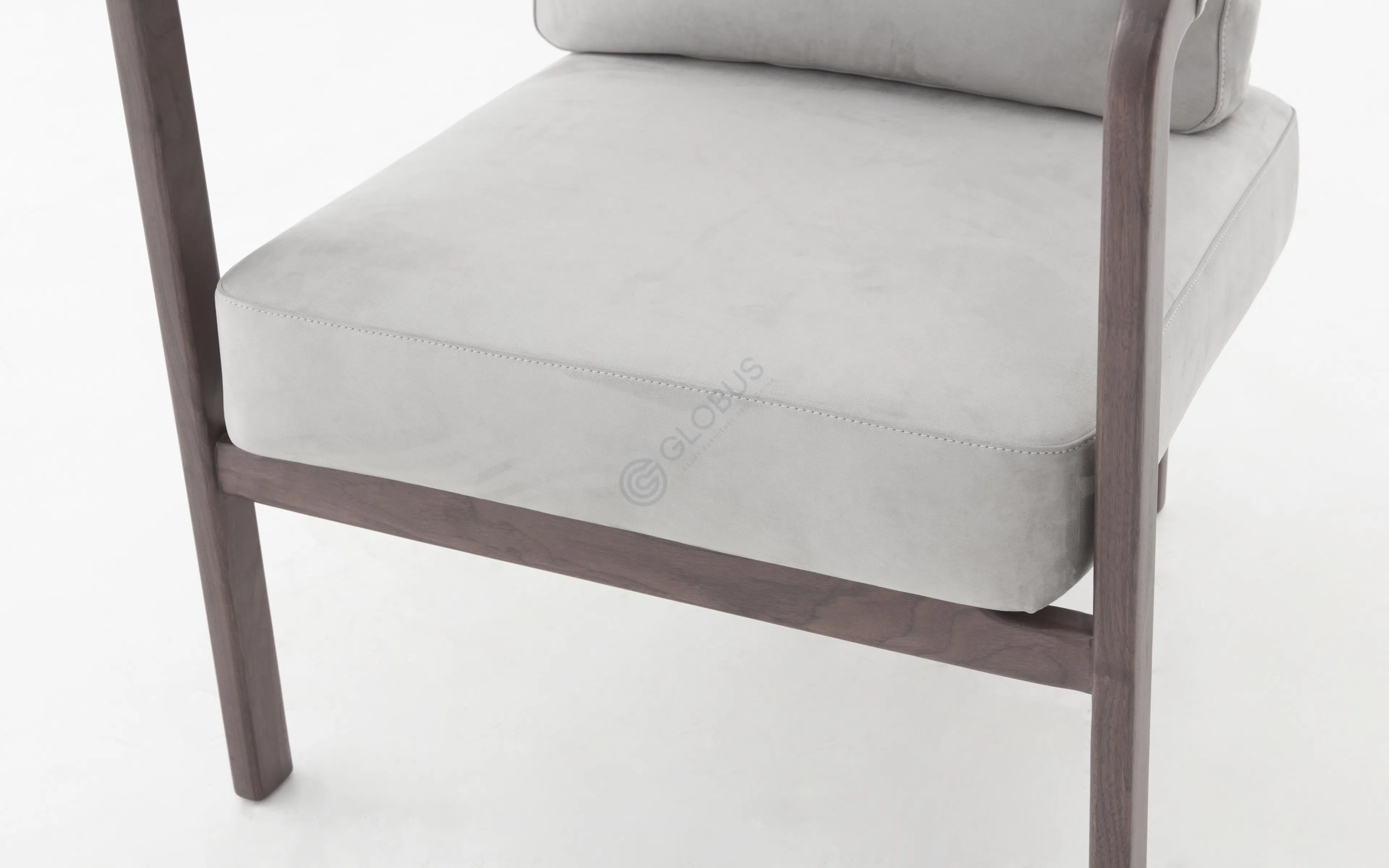 Кресло GIORGETTI MONTGOMERY