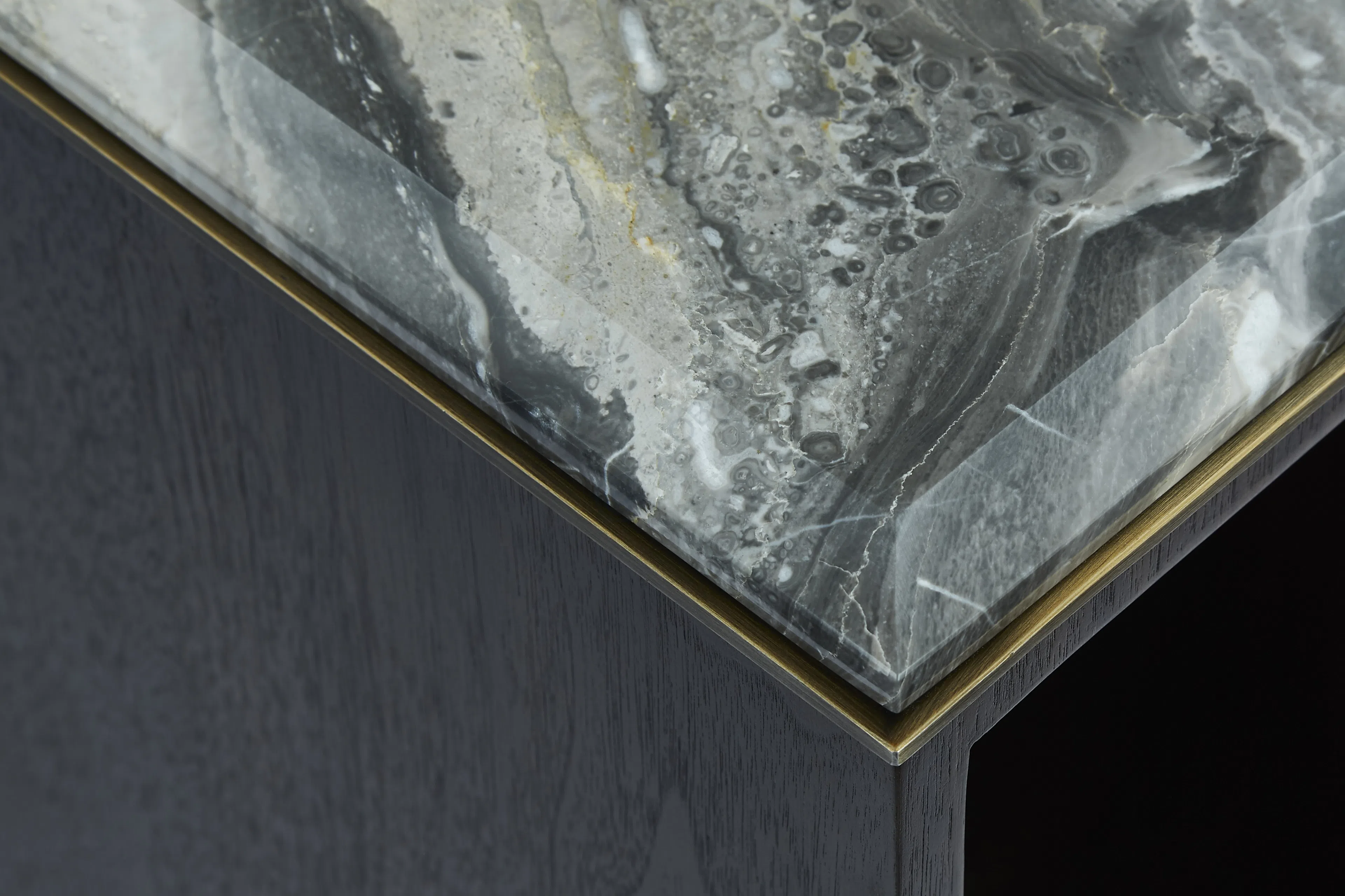 Угловой столик Hetruria