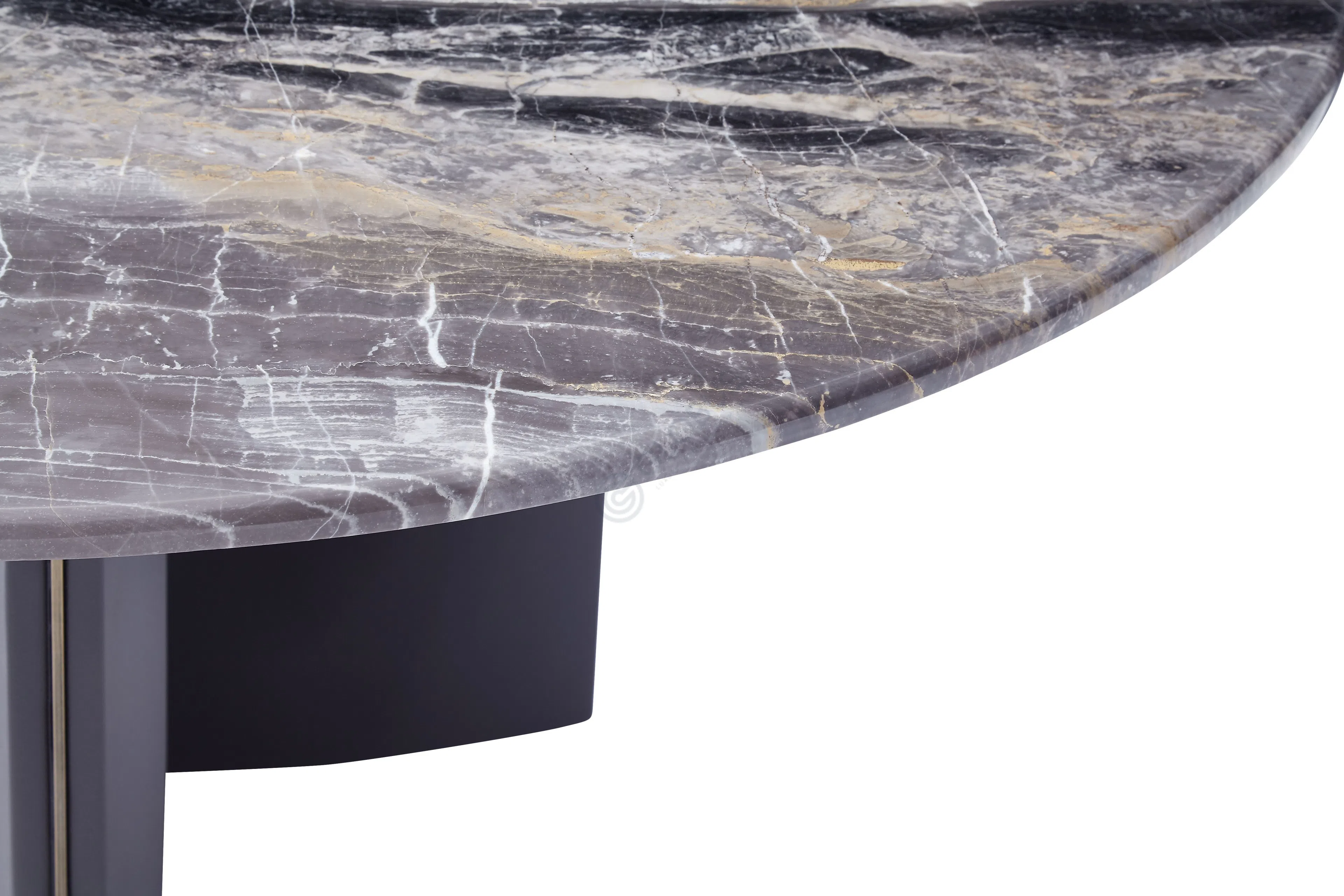 Обеденный стол Xenaida