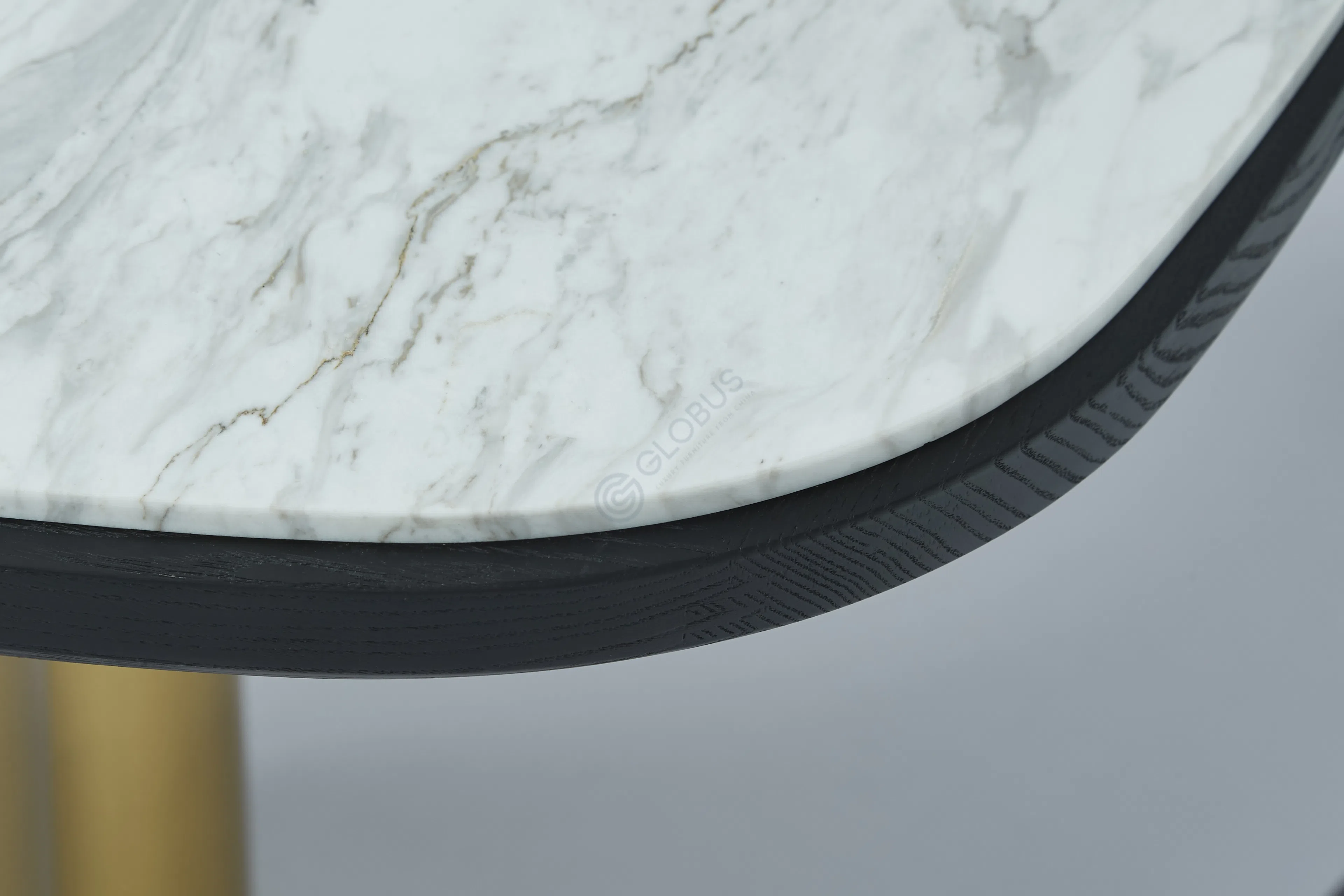 Обеденный стол Eris