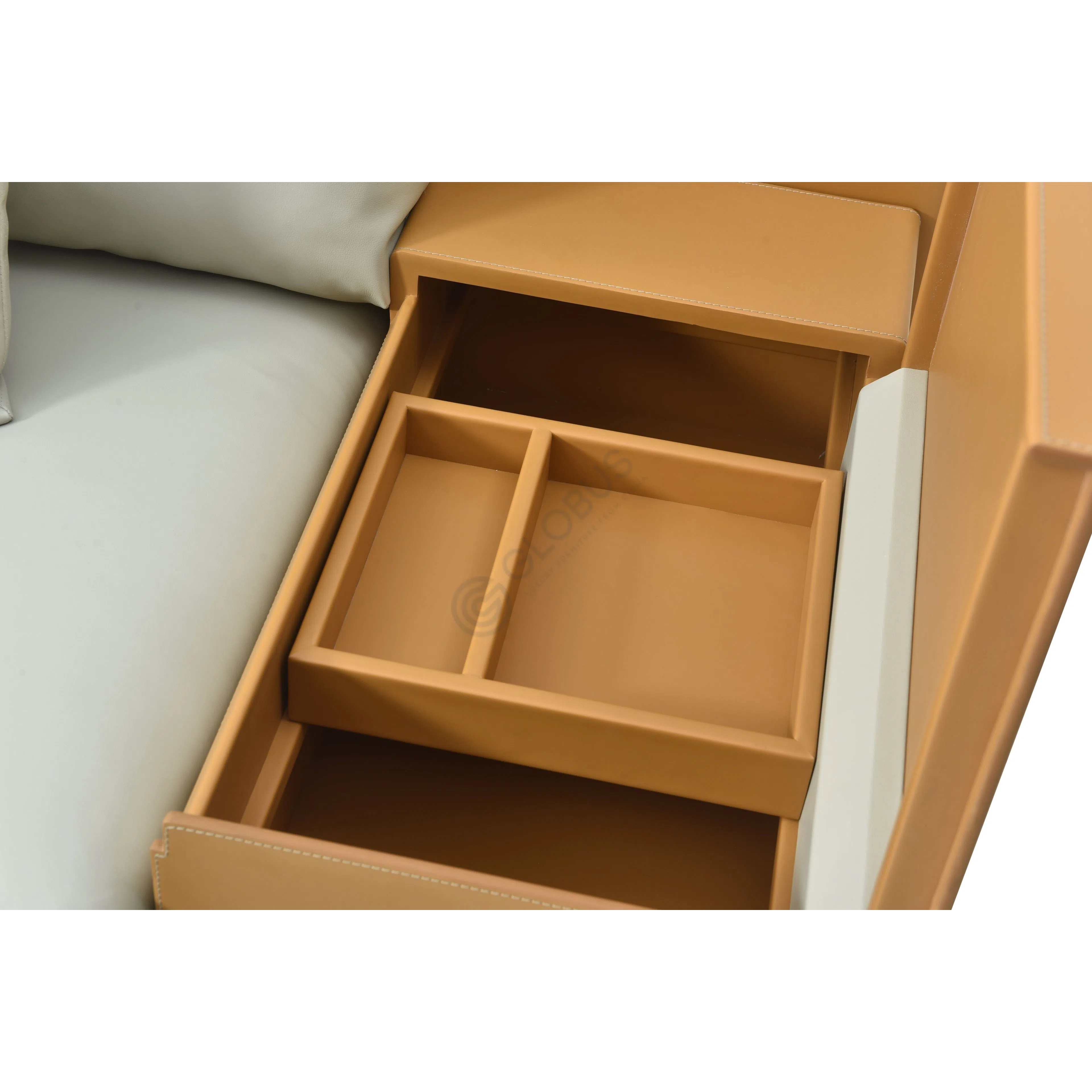 Диван POLTRONA FRAU Grantorino