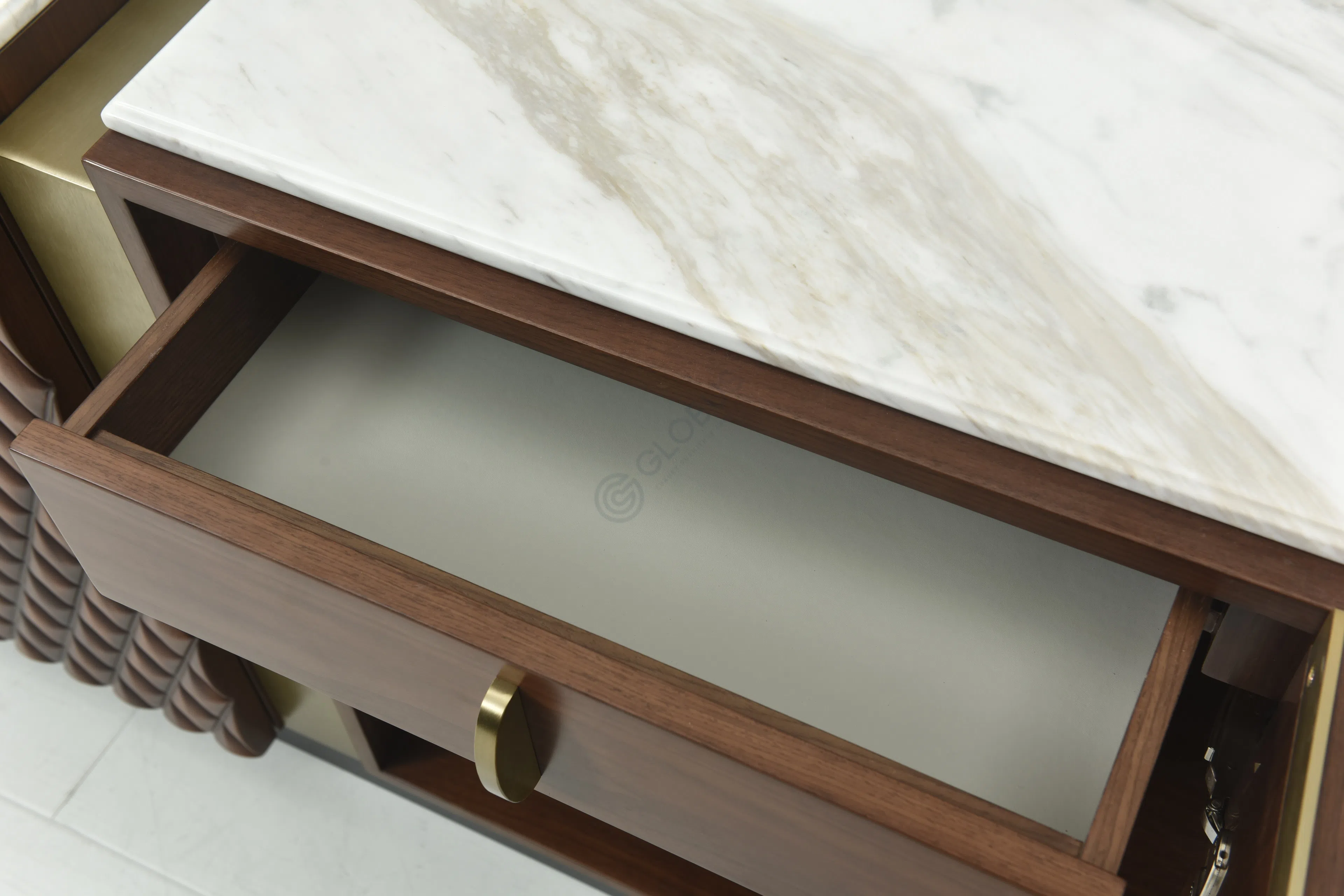 Буфет OPERA CONTEMPORARY Victor