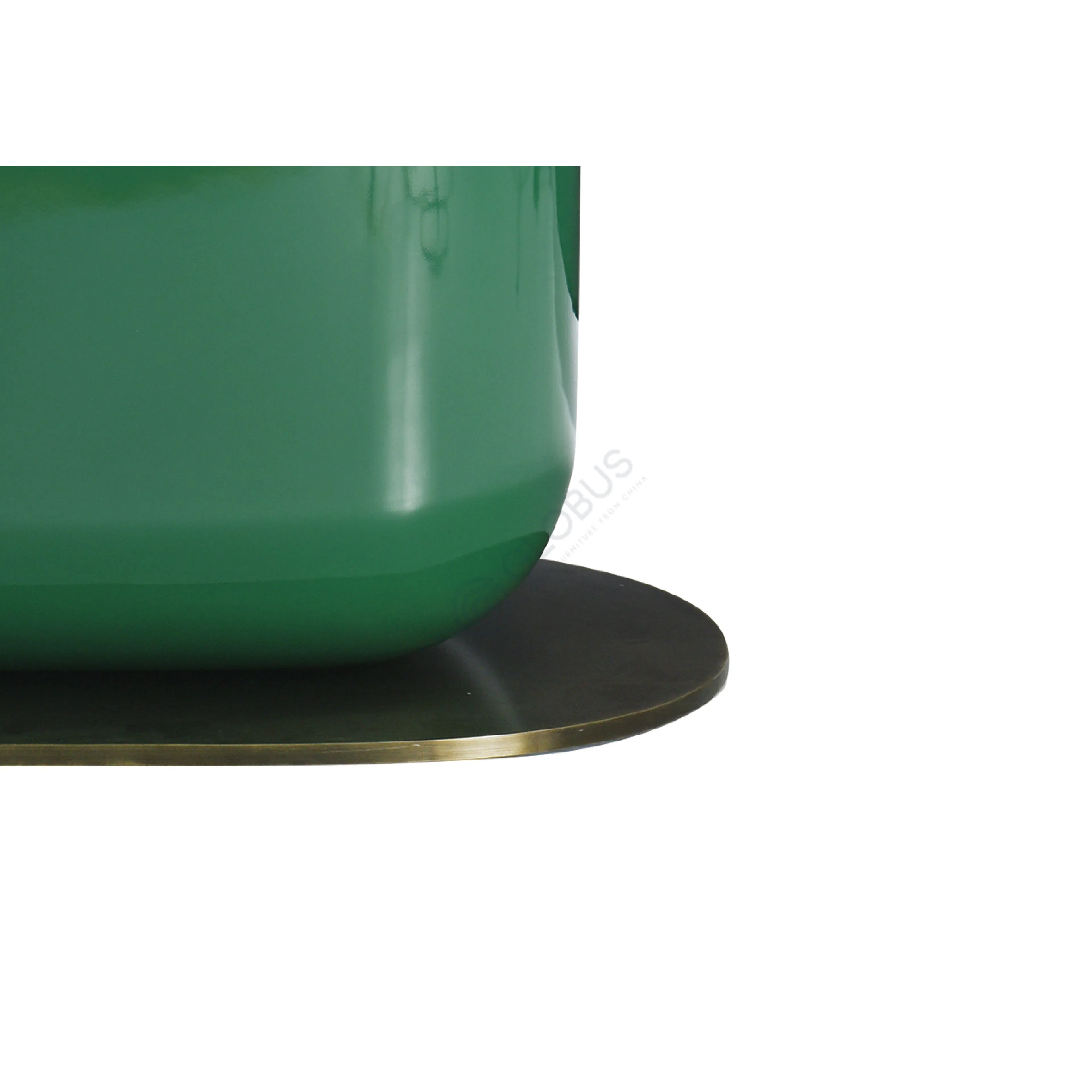 Обеденный стол Adornia