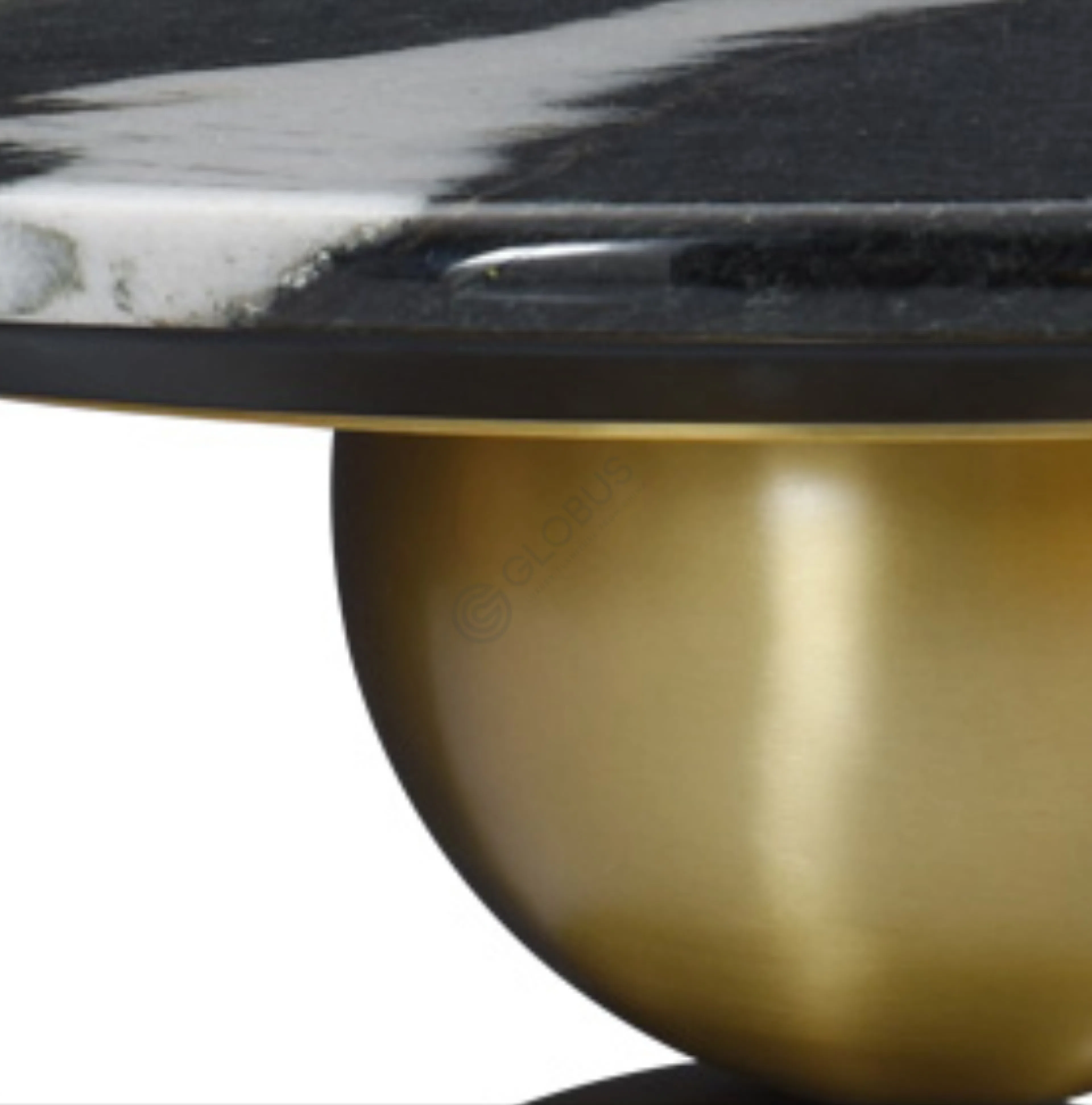 Угловой столик Quivara