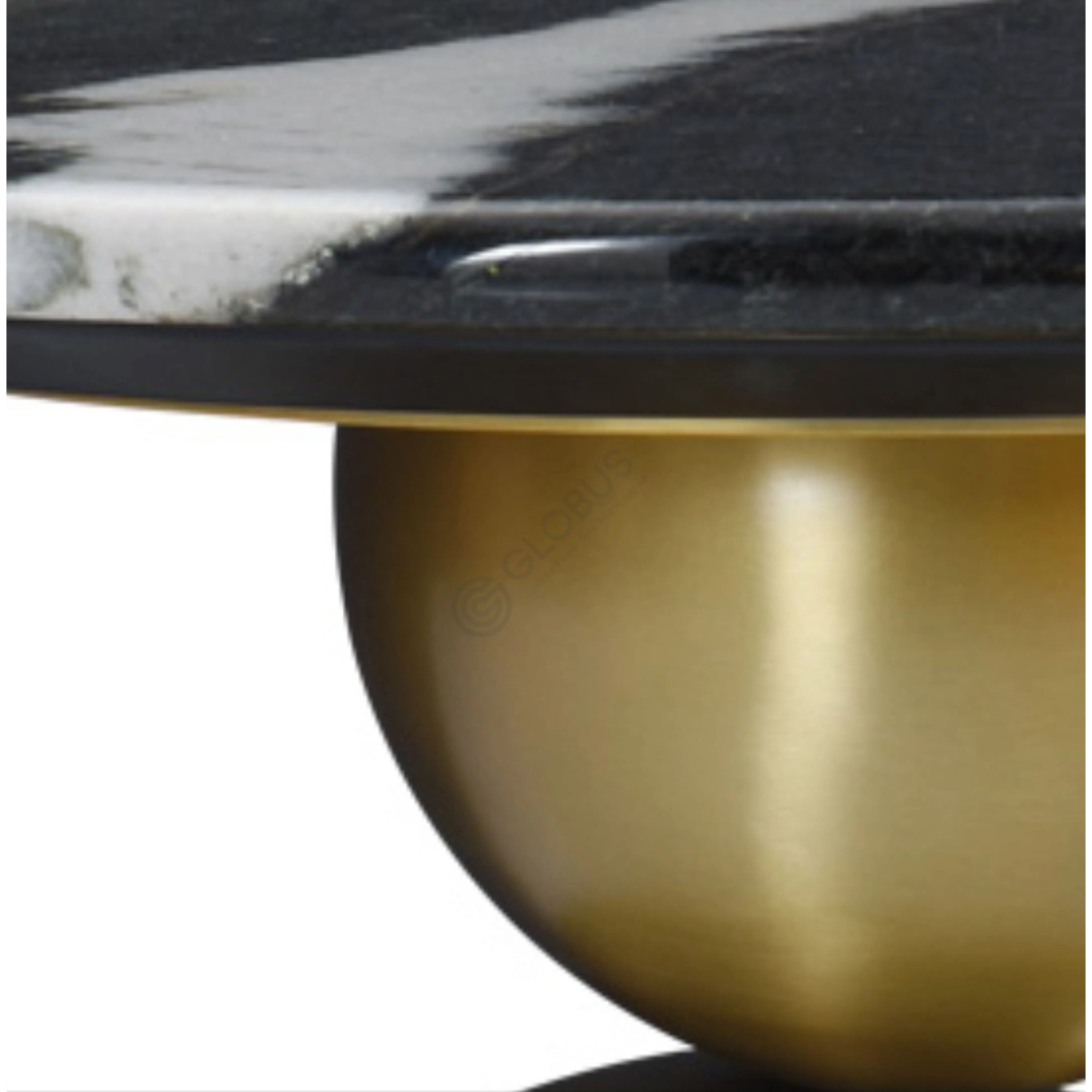 Угловой столик Quivara