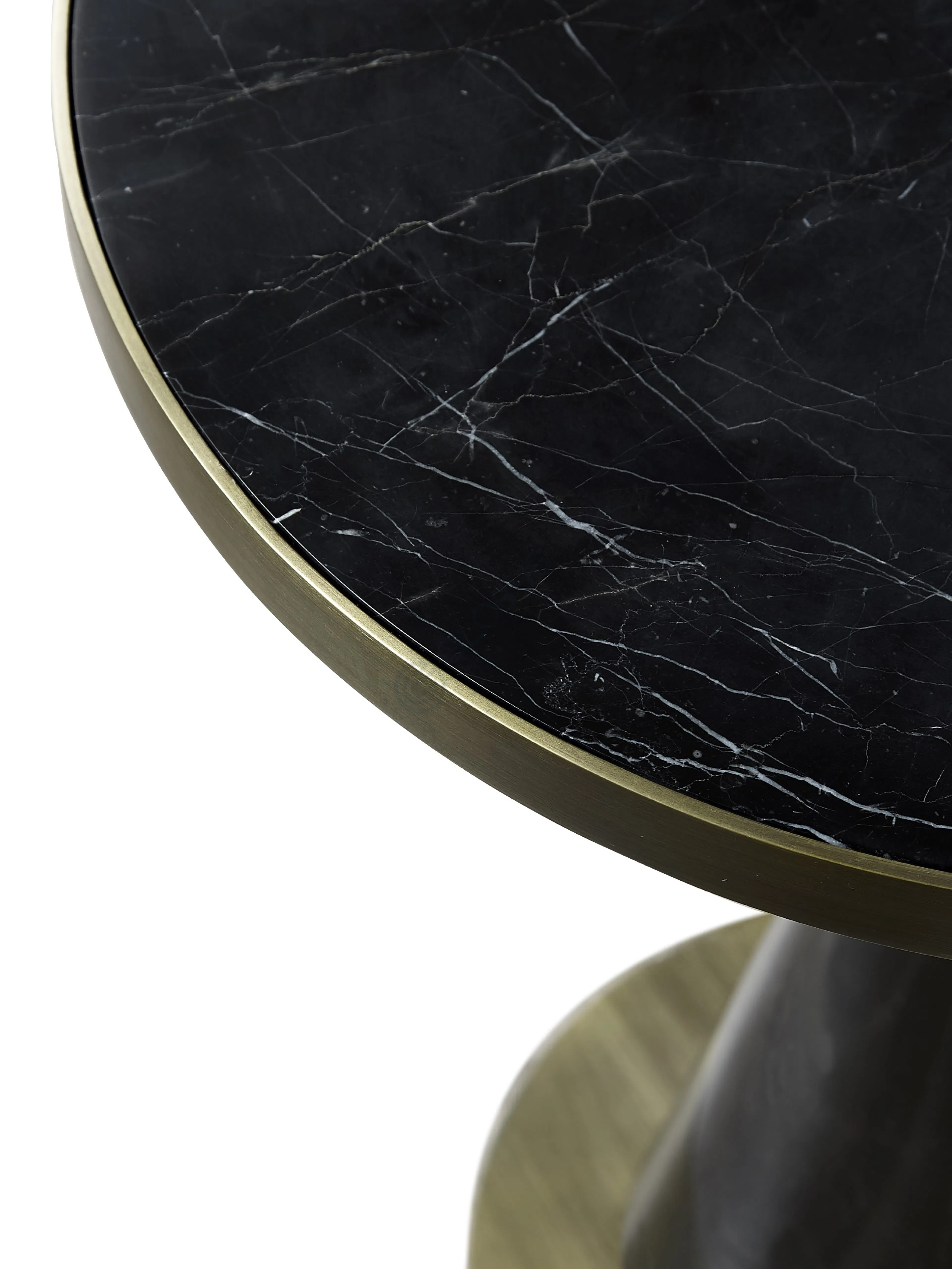 Угловой столик EICHHOLTZ Park Lane