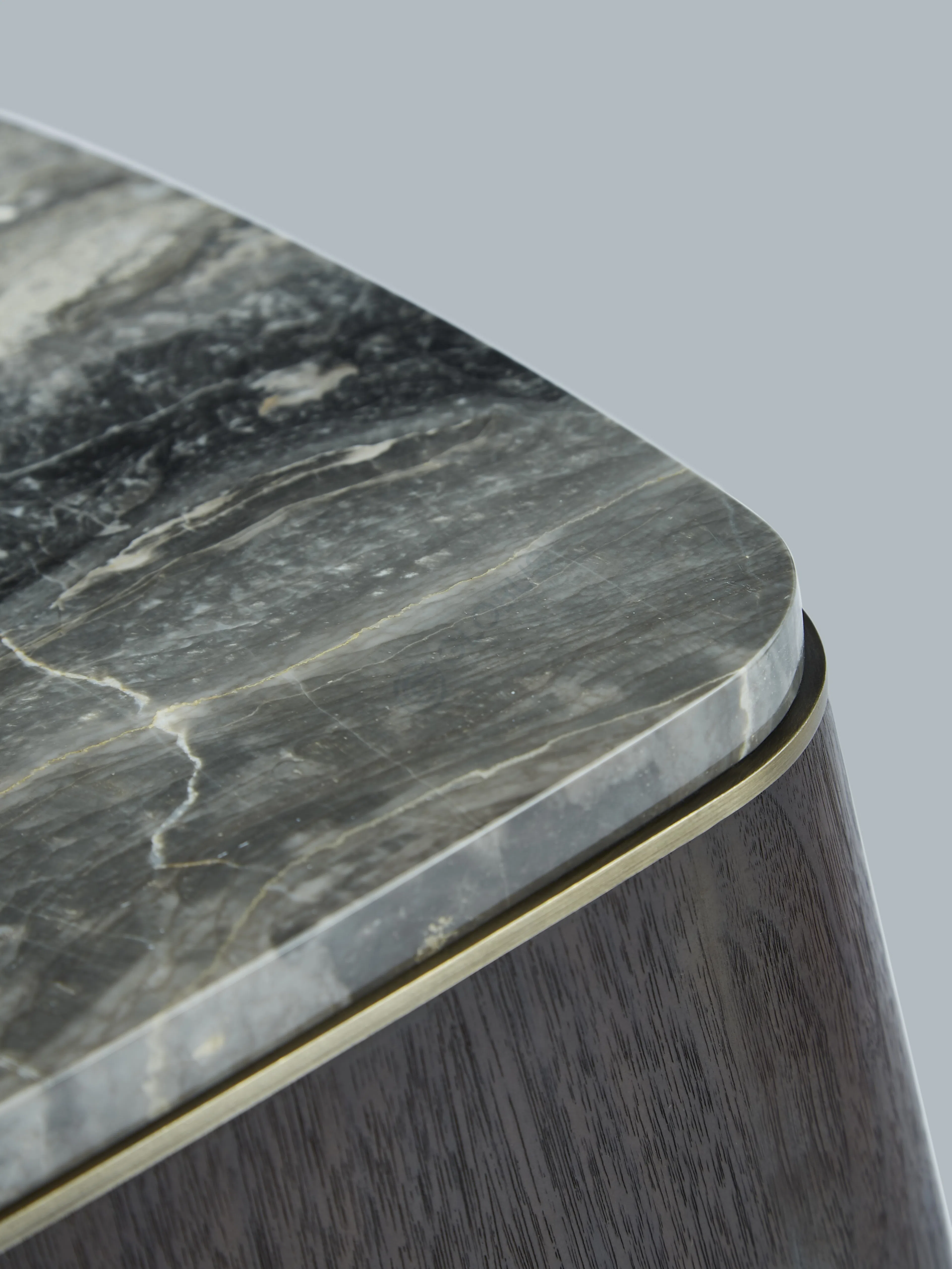 Угловой столик BENTLEY Kew