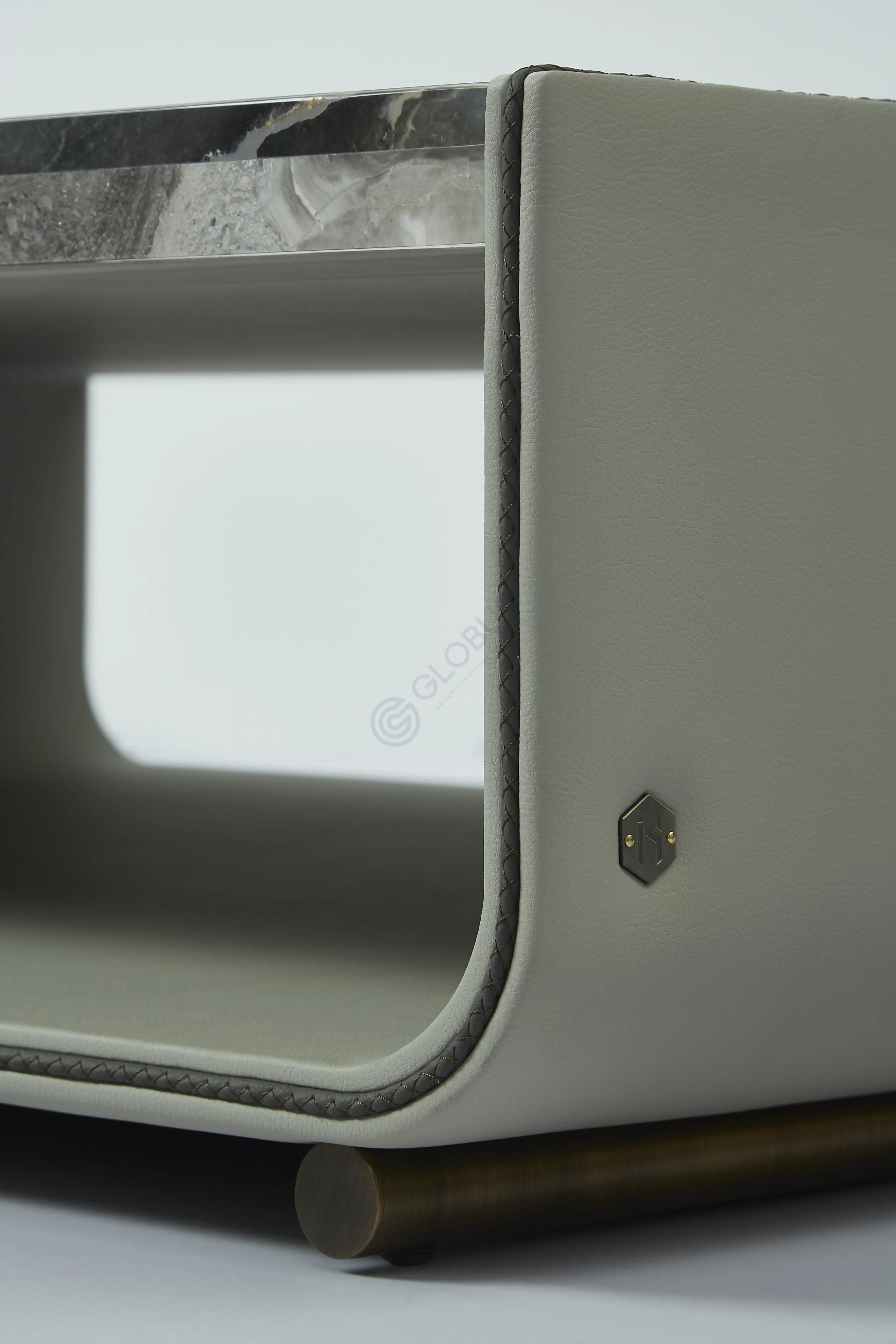 Журнальный столик Proculus