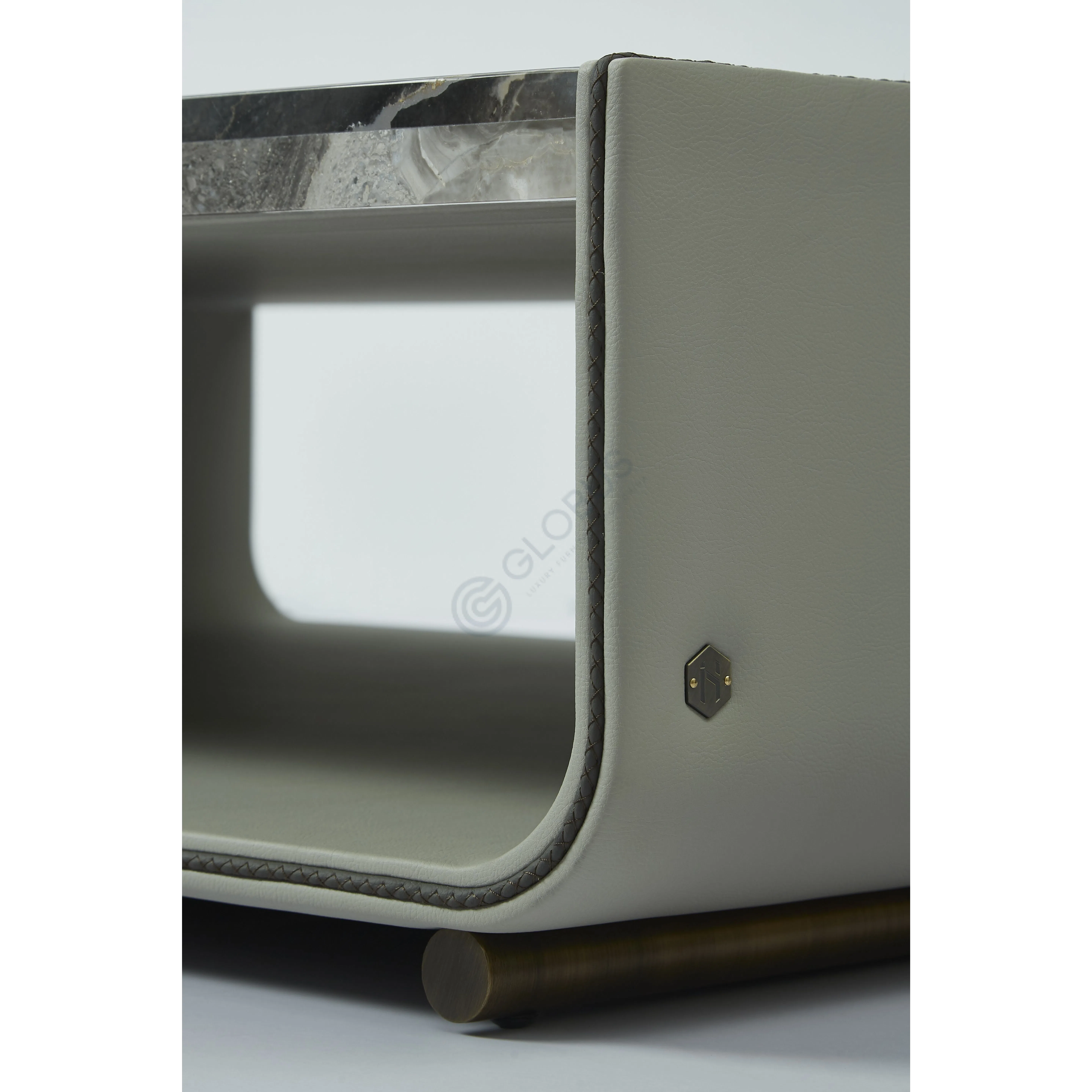 Журнальный столик Proculus