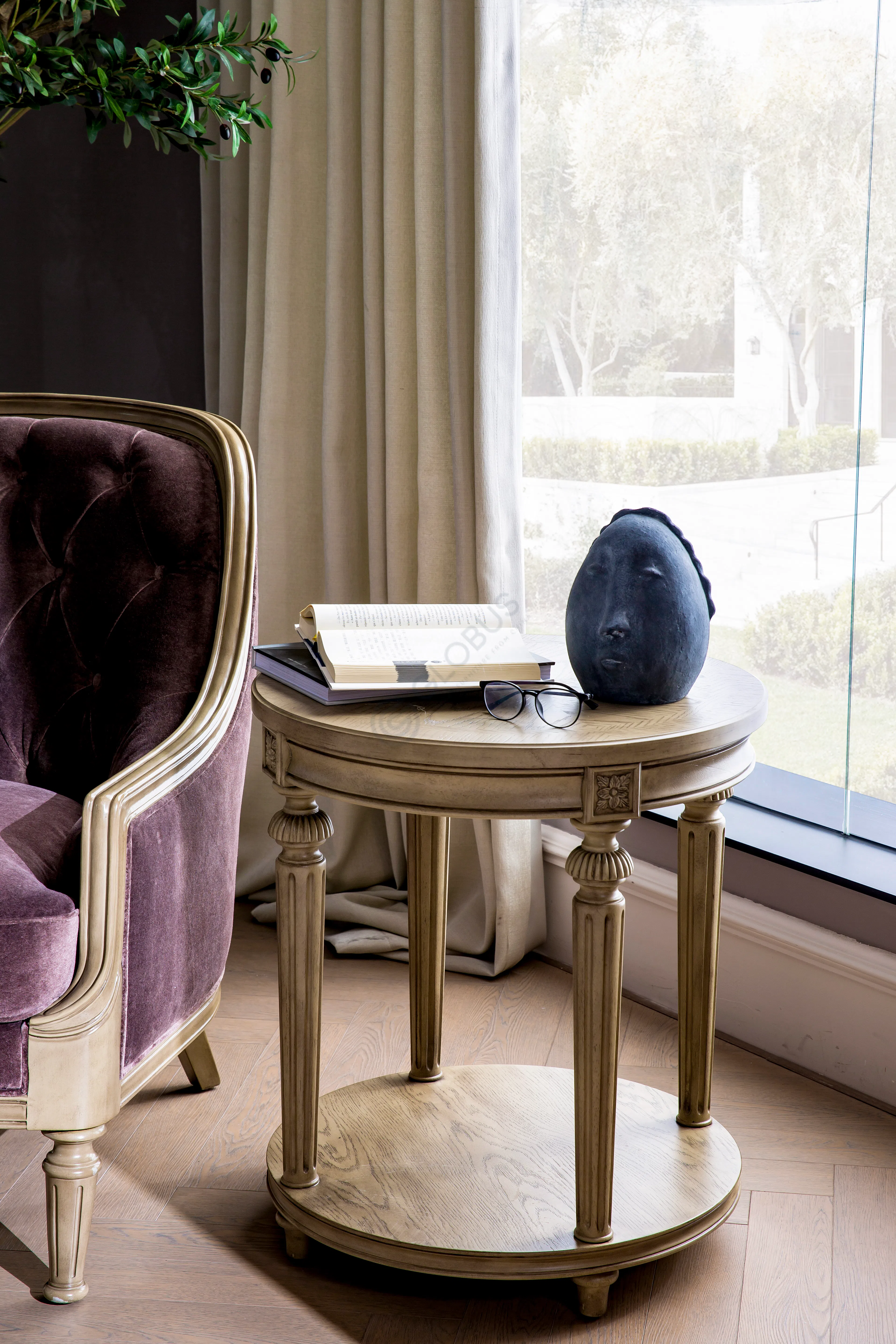 Угловой столик Ricurvo