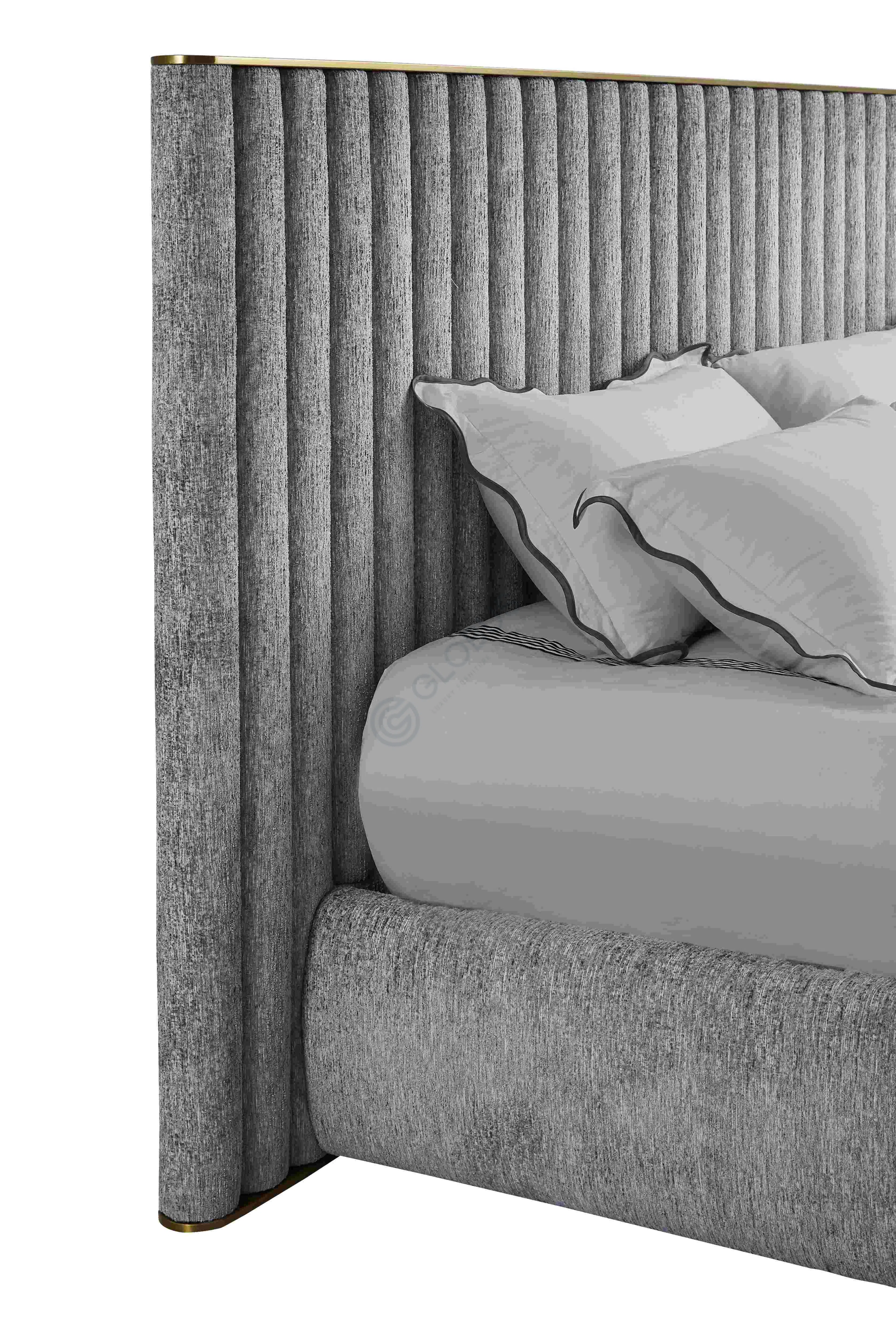 Кровать FLEXFORM Biarritz Slim