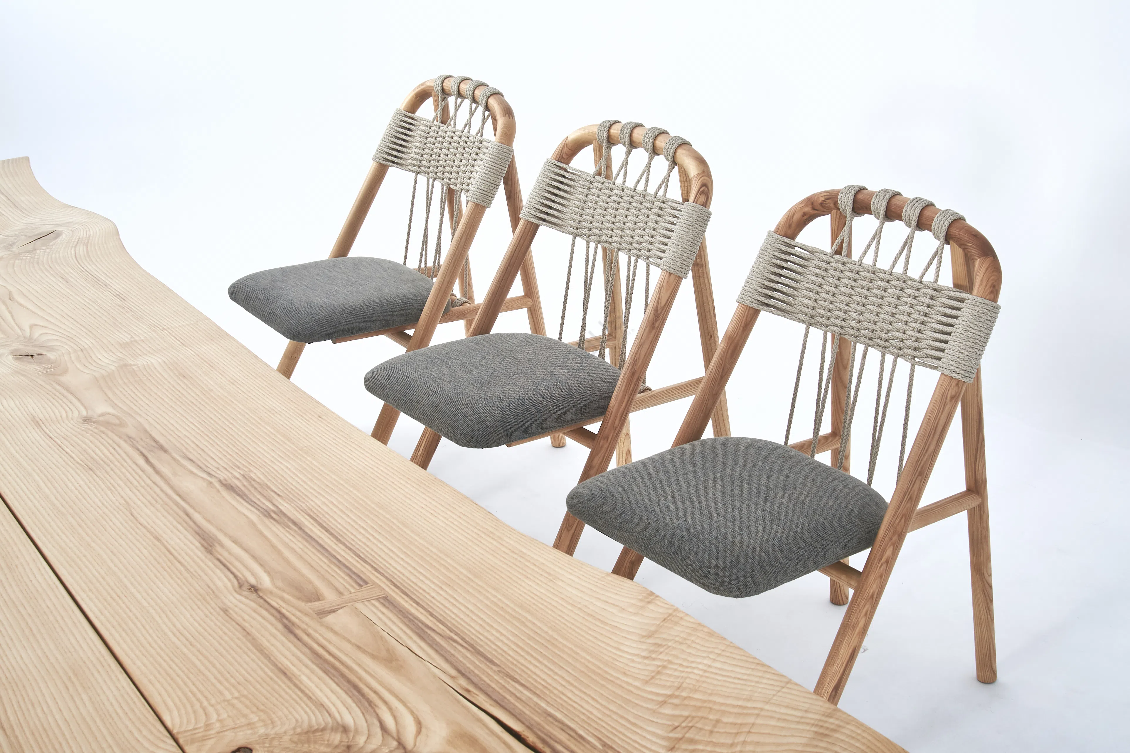 Обеденный стул Roderic