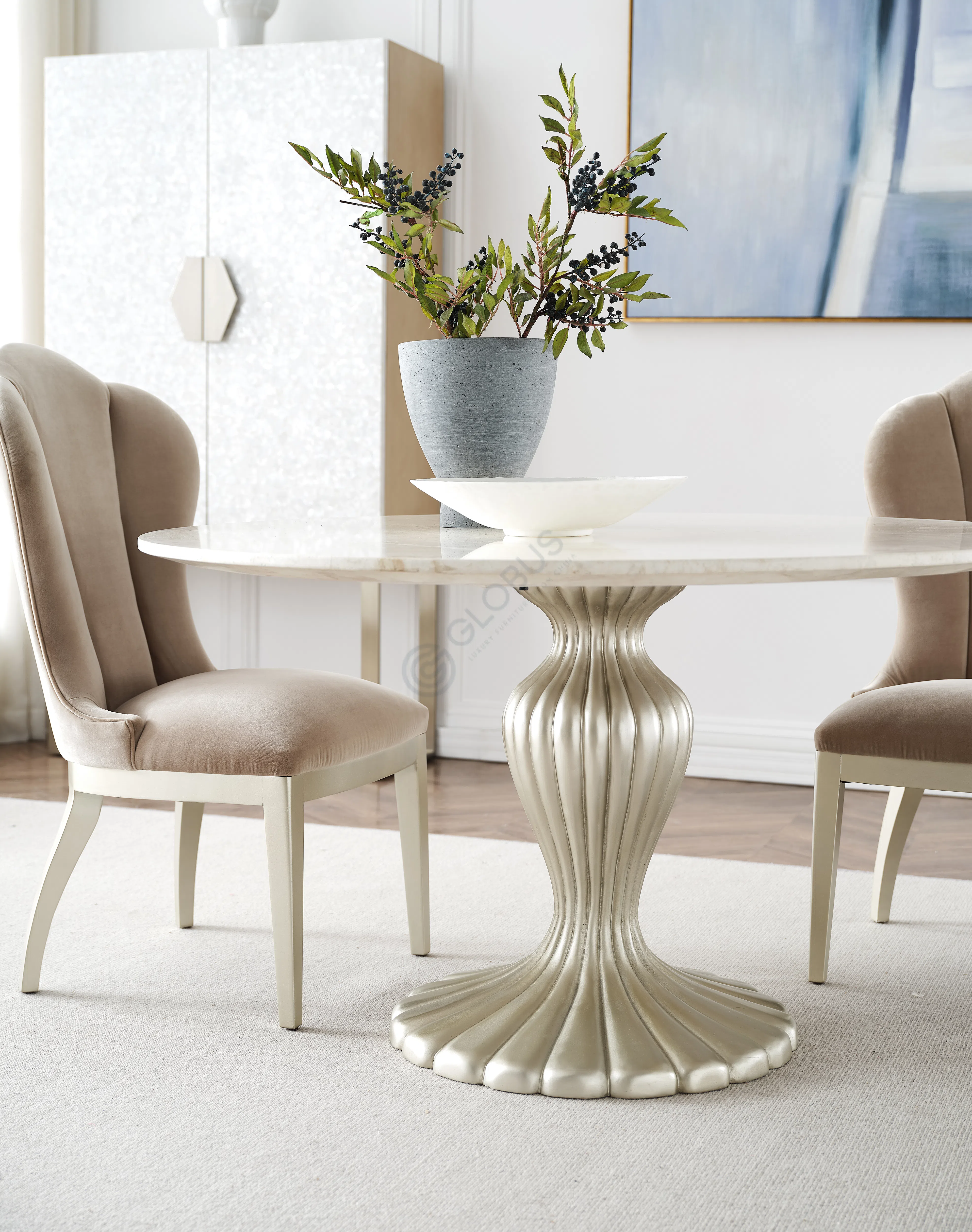 Обеденный стол CARACOLE Discussion