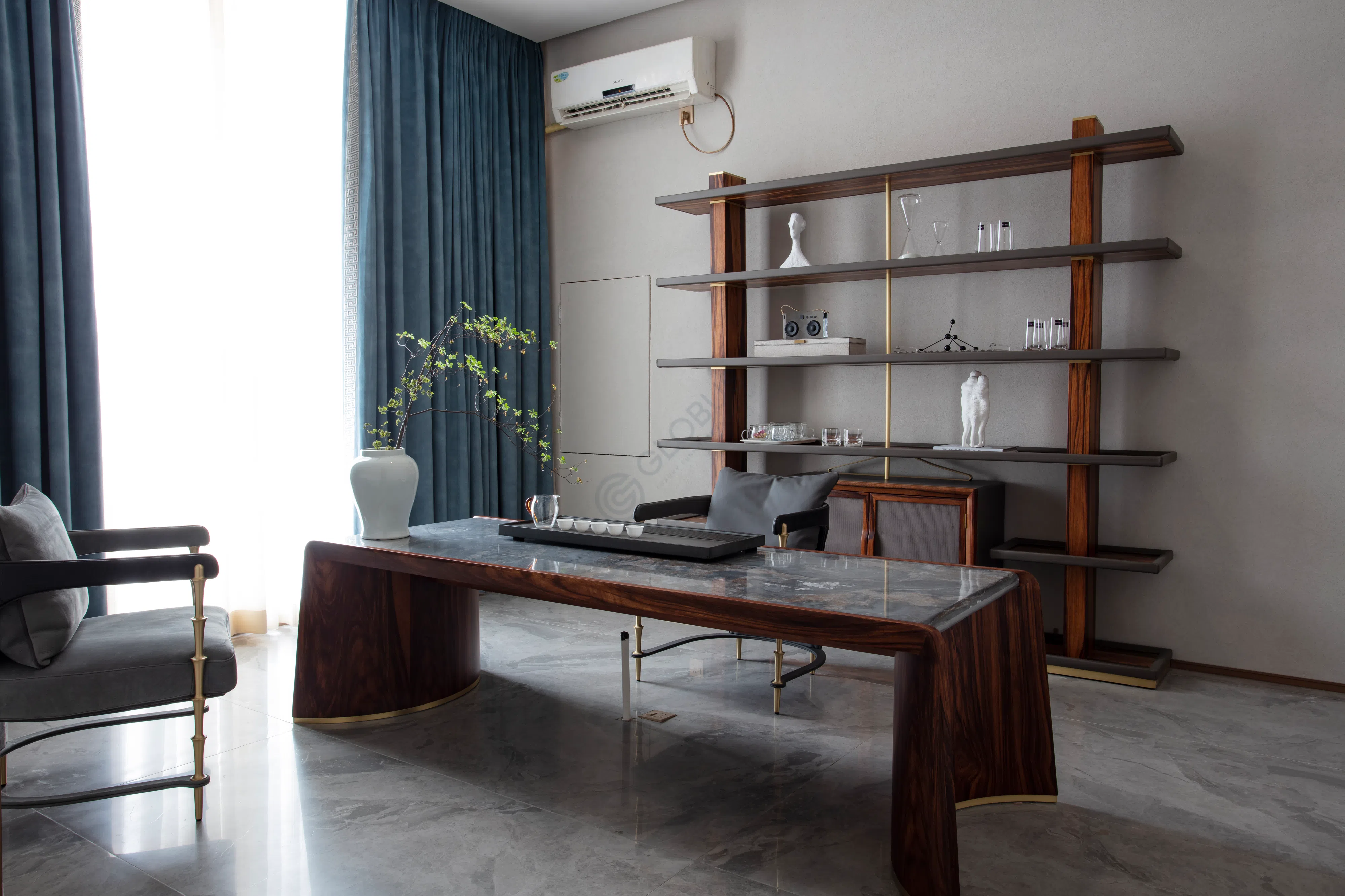 Стол для кабинета Orpheeus