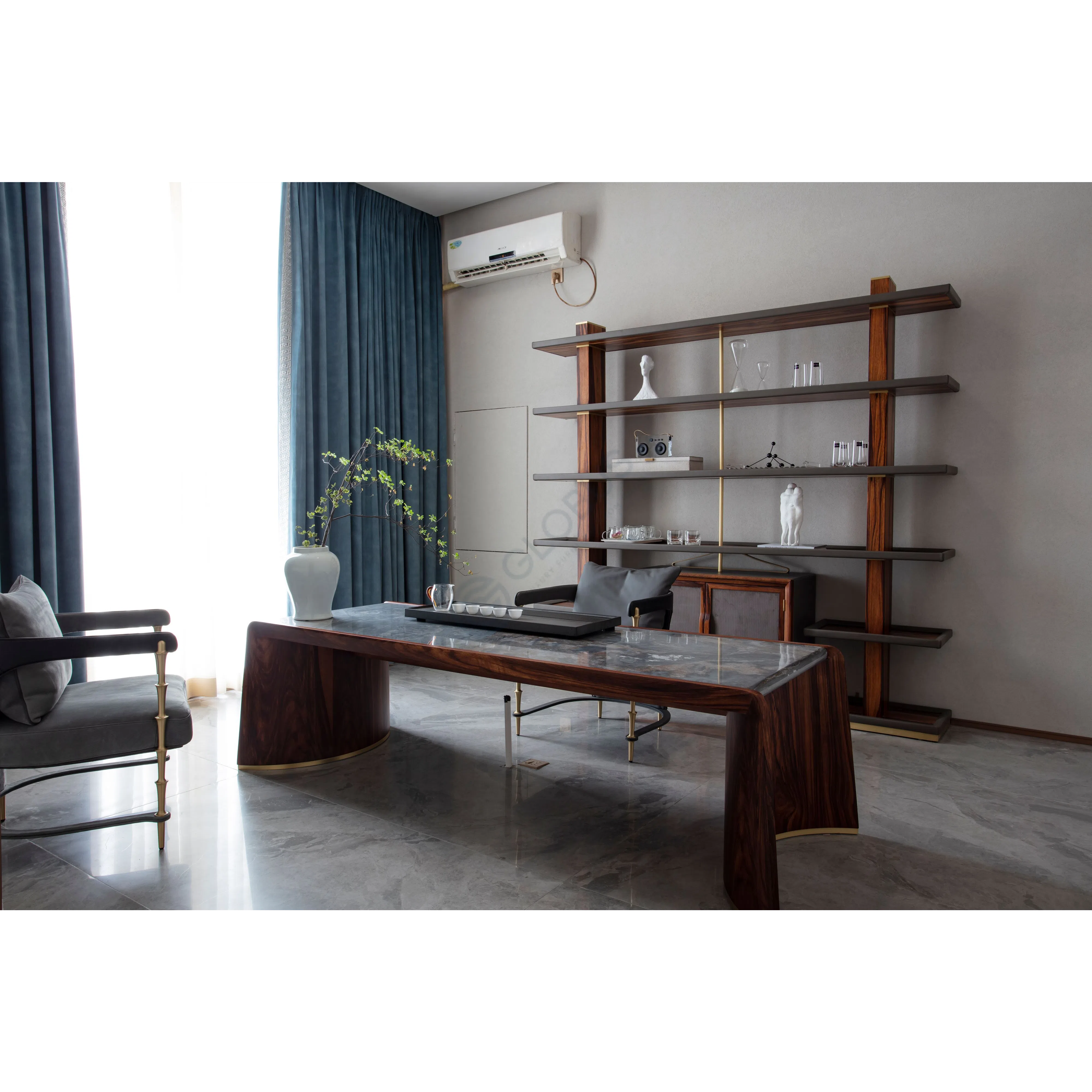 Стол для кабинета Orpheeus