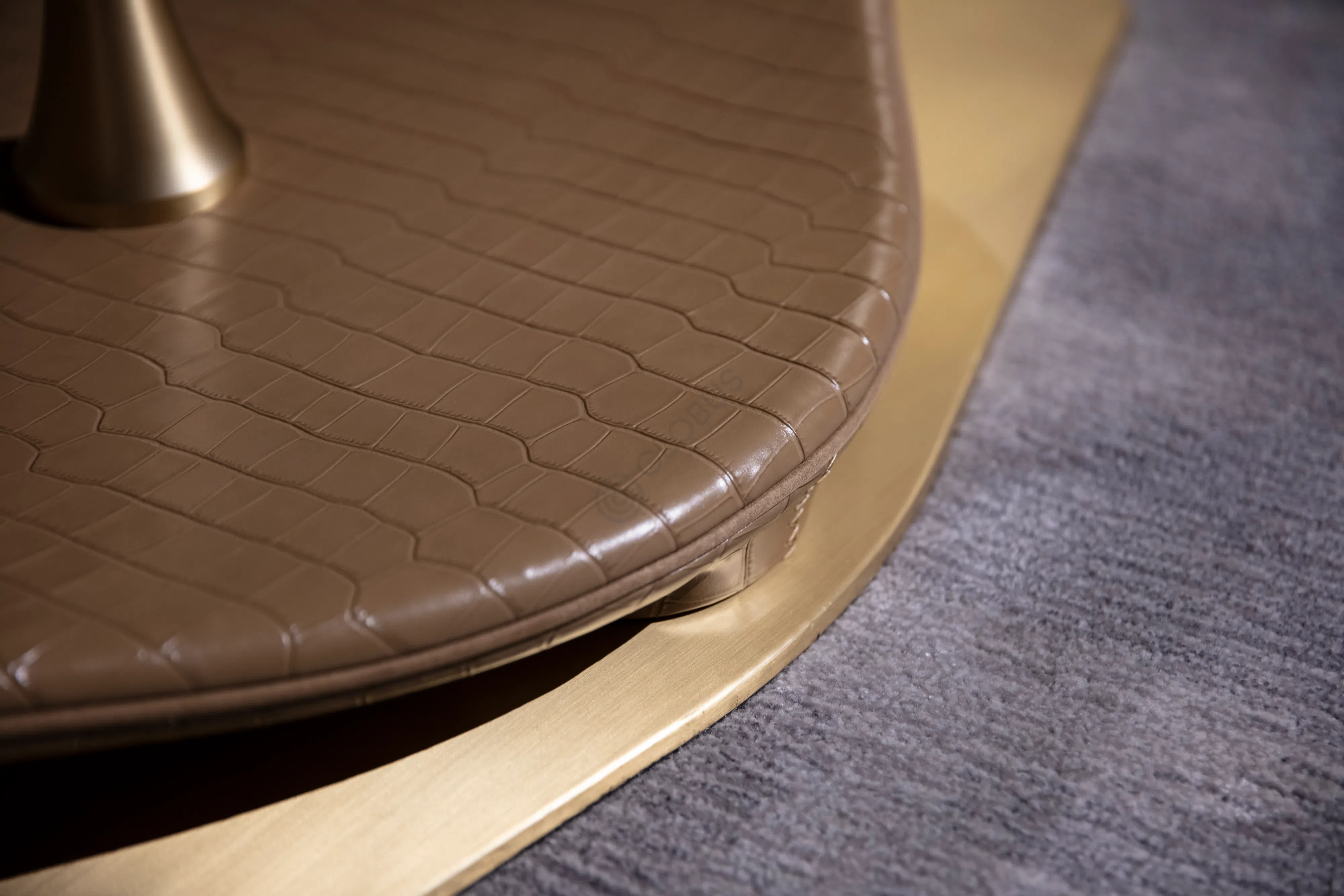 Обеденный стол Parva