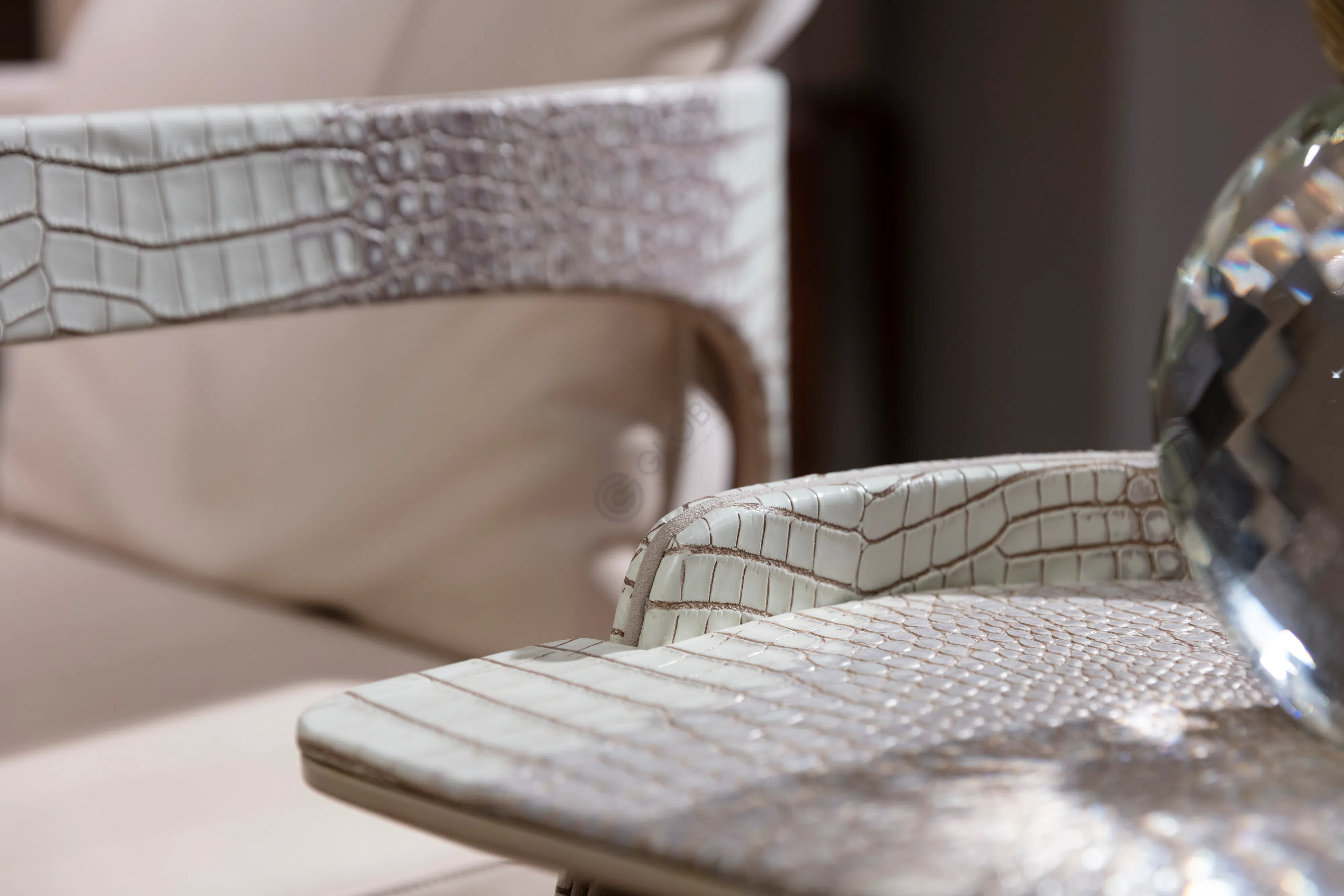 Угловой столик Bevilacqua