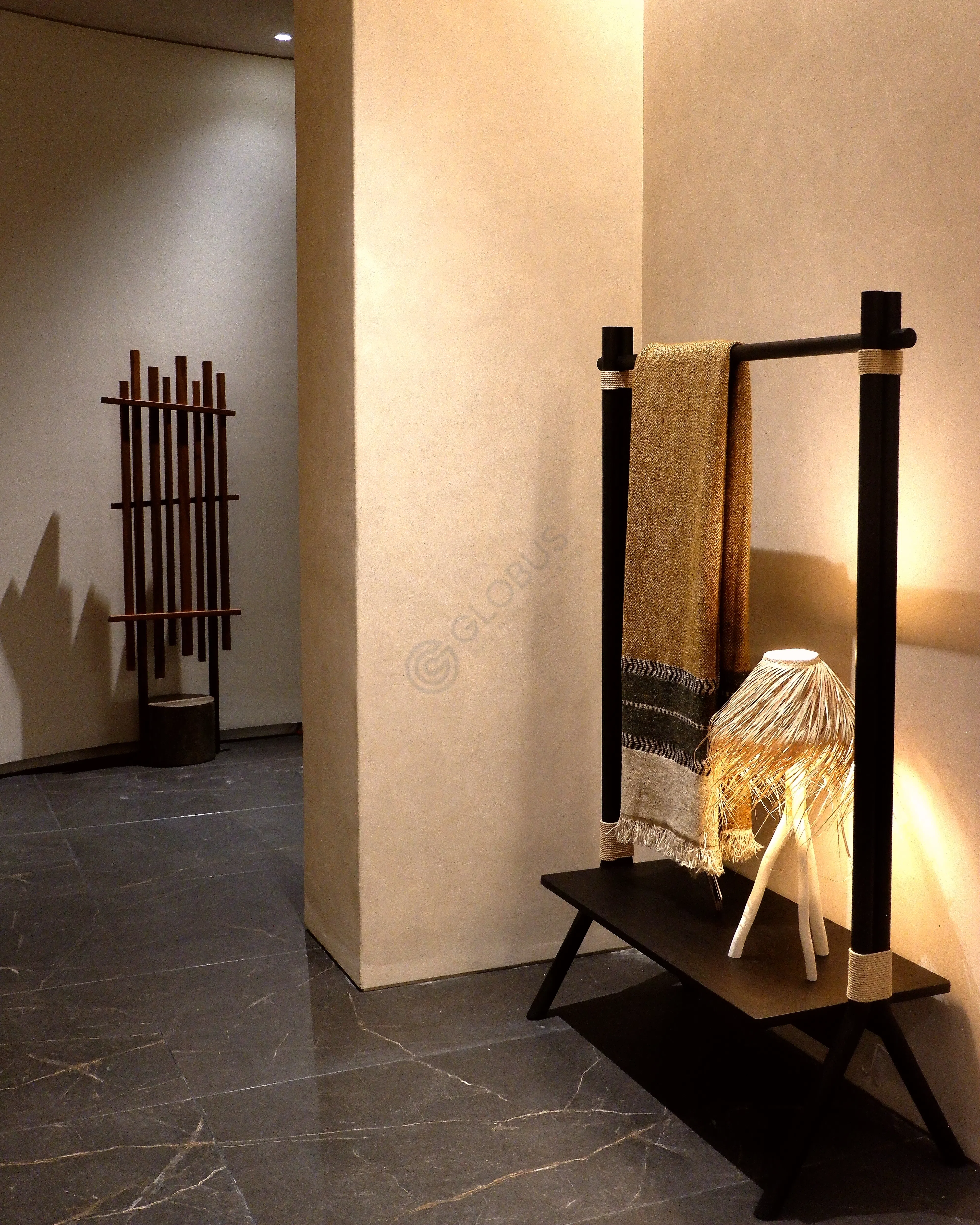 Вешалка Rigel